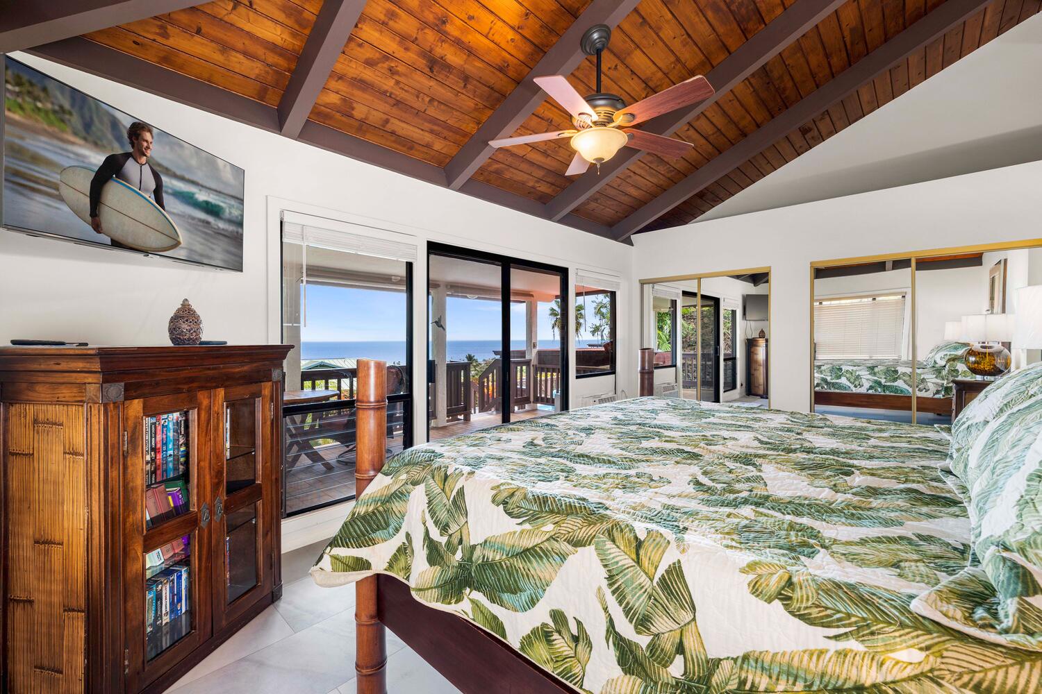 Kailua Kona Vacation Rentals, Kona Dreams - The primary suite featuring the large windows, TV, private lanai, AC and ensuite bathroom.