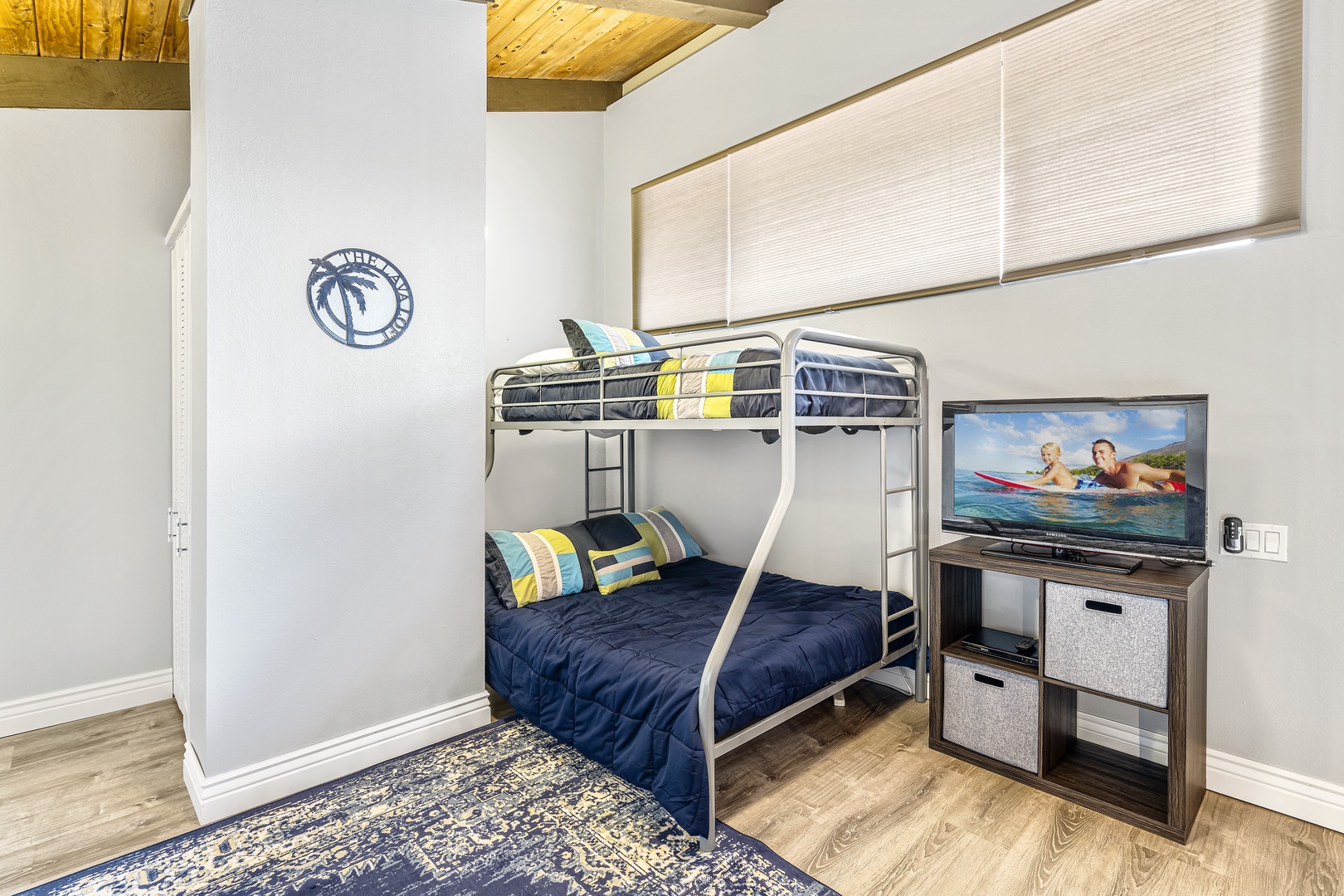 Kailua Kona Vacation Rentals, Keauhou Kona Surf & Racquet 9303 - Loft no longer features a TV