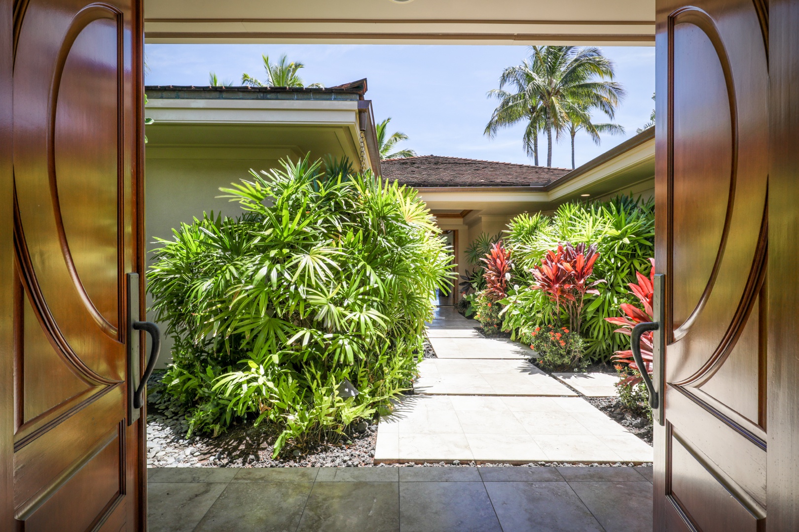 Kailua Kona Vacation Rentals, 4BD Pakui Street (147) Estate Home at Four Seasons Resort at Hualalai - View from the exterior double doors leading to the interior entry.