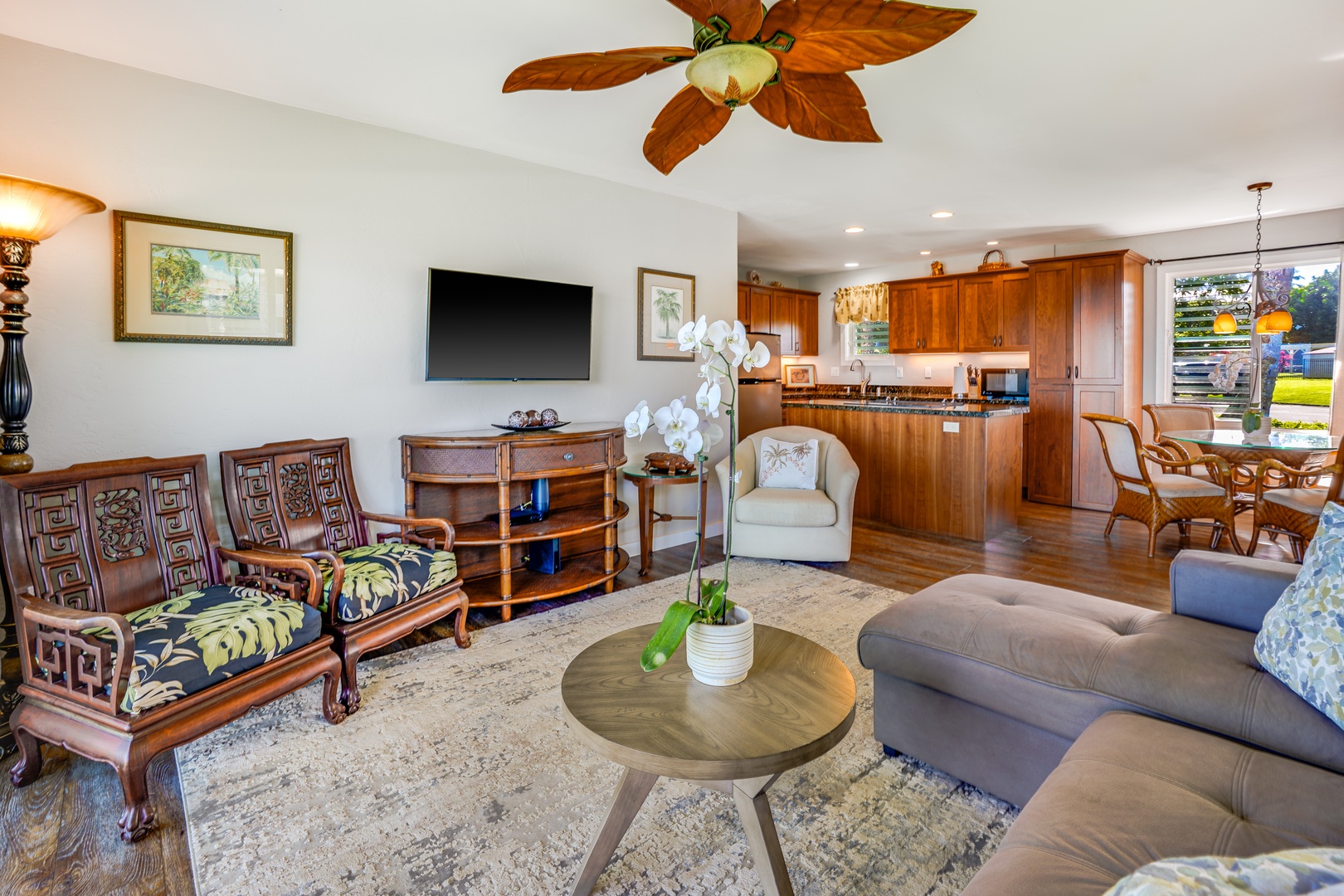 Princeville Vacation Rentals, Alii Kai 7201 - The living area offers a cool respite from the tropical warmth.