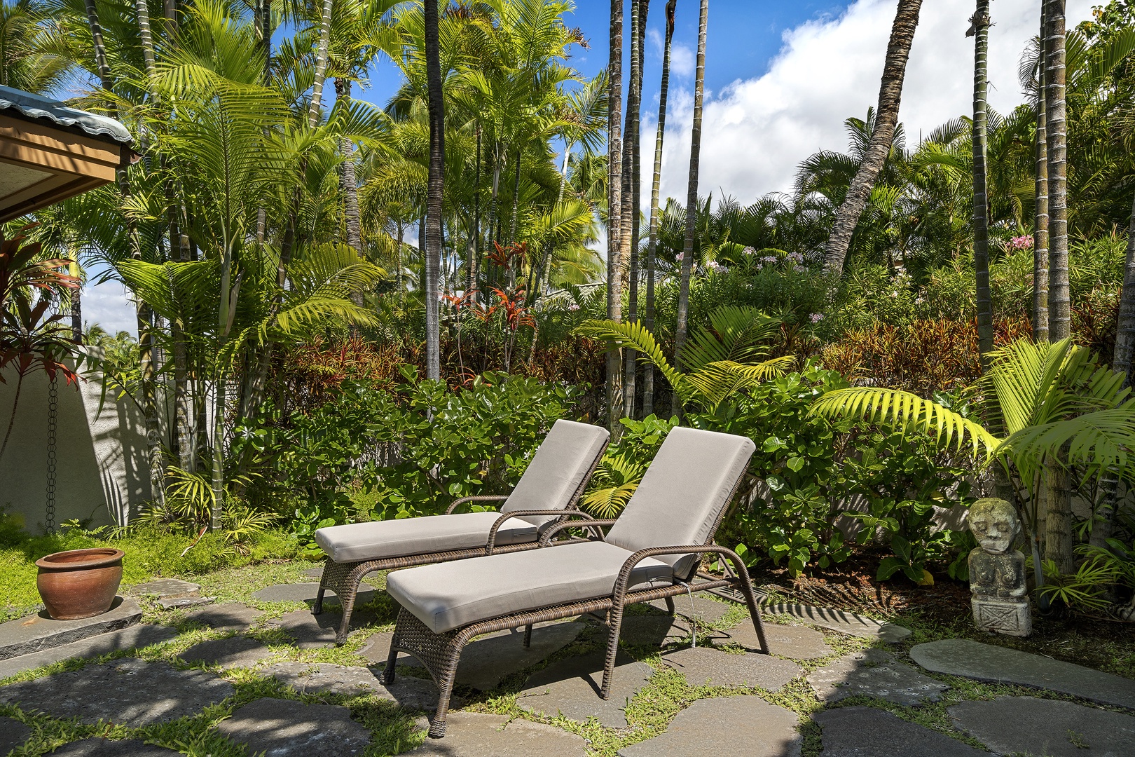 Kamuela Vacation Rentals, Champion Ridge #35 - Outdoor sunning area steps outside the guest bedroom