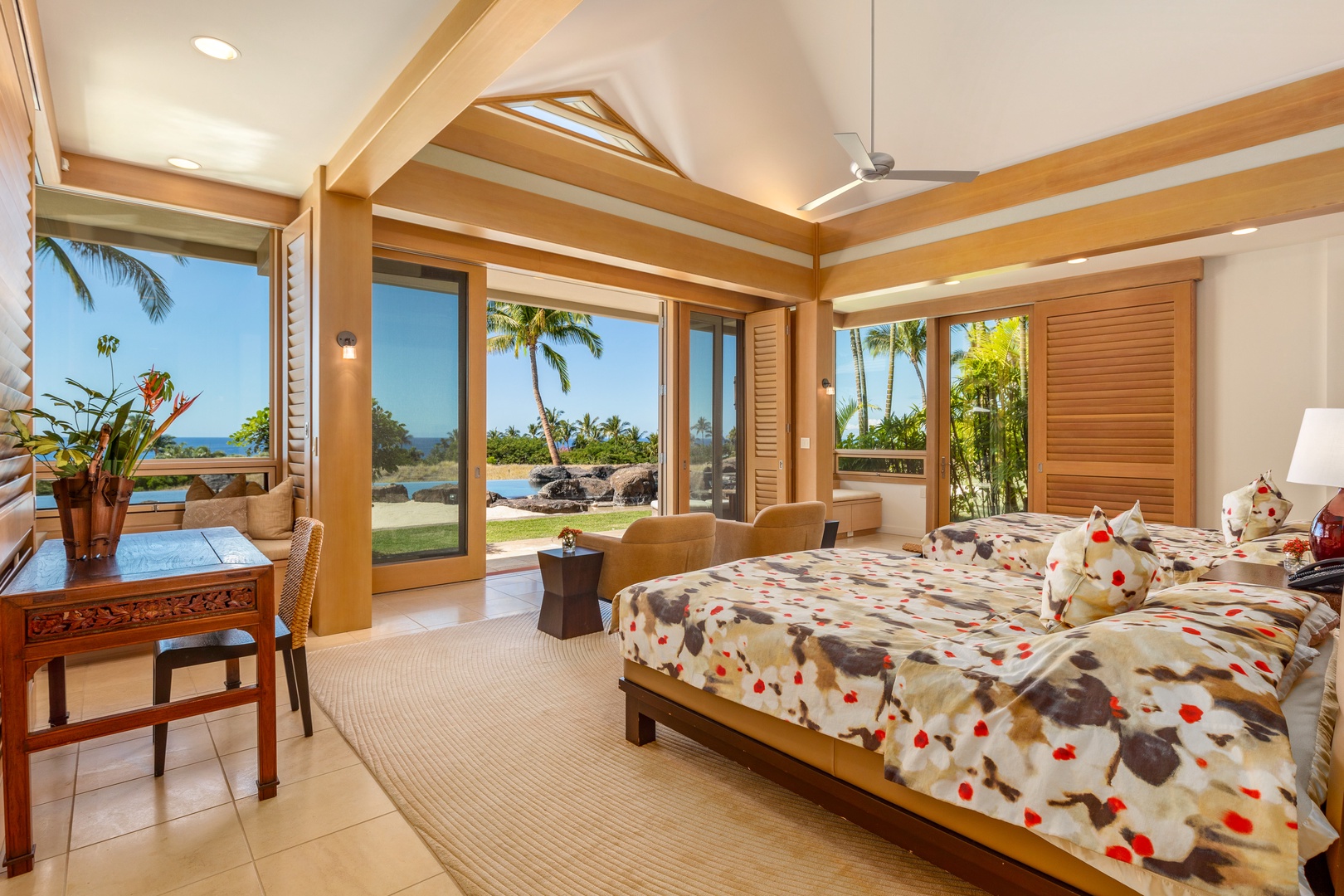 Kamuela Vacation Rentals, Mauna Kea Resort Bluffs 22 - The Beach House - Double Room with Seats to Enjoy Views