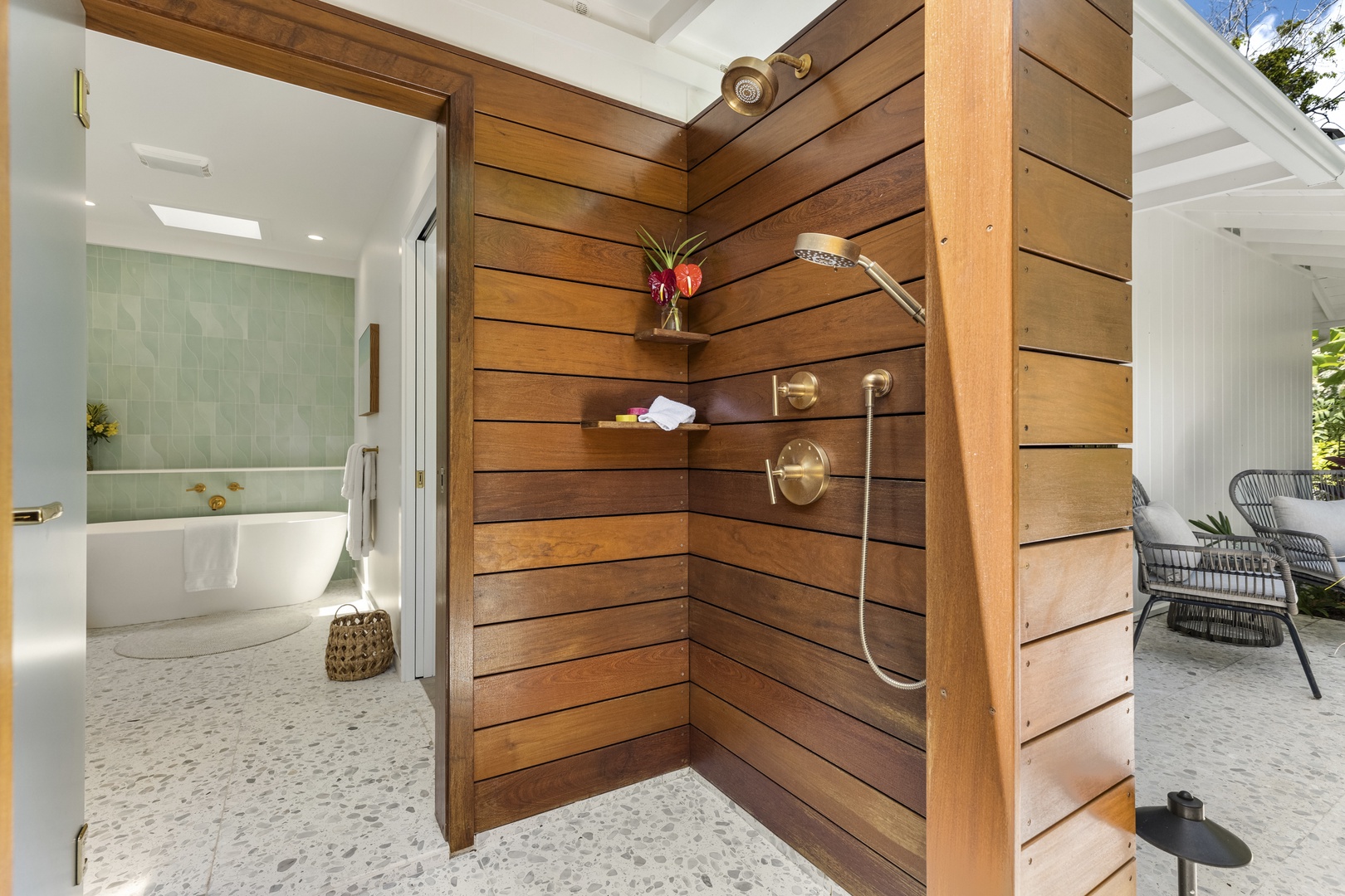 Kailua Vacation Rentals, Lanikai Hideaway - Primary ensuite with IPE lined shower