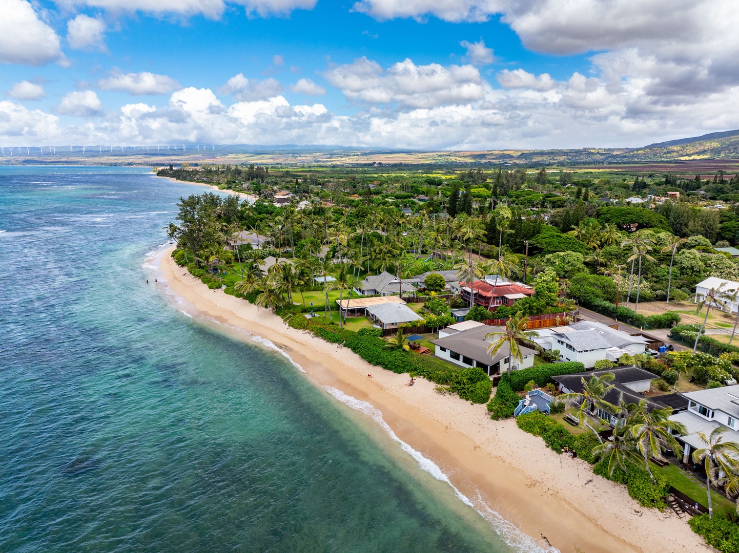 Waialua Vacation Rentals, Mokuleia Beach Villa** - Welcome to Mokuleia Beach Villa, your tropical home away from home in Hawaii!