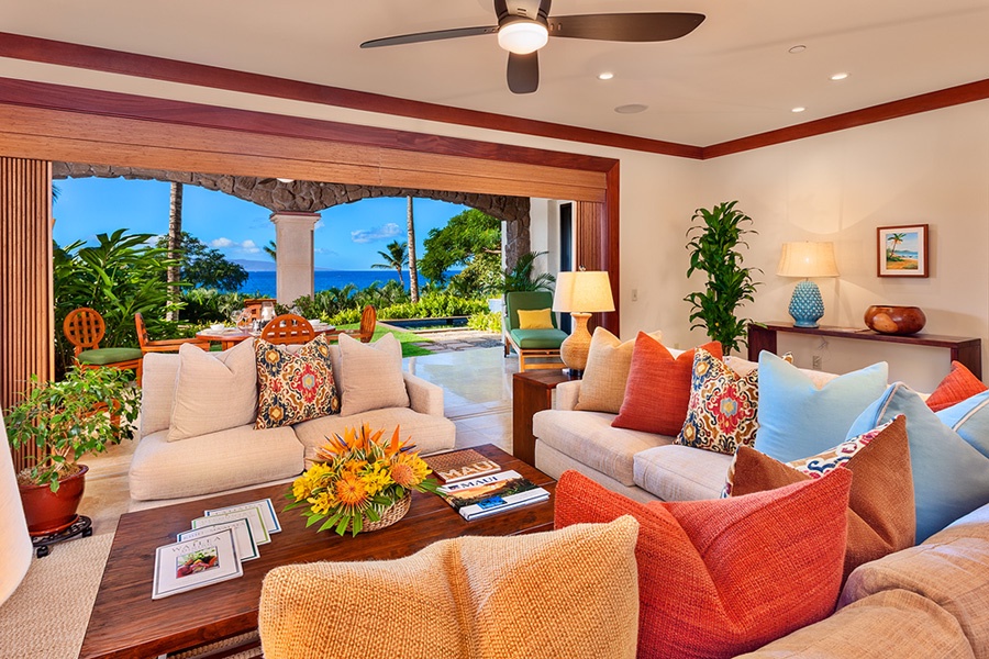 Wailea Vacation Rentals, Solara Luxe Pool Villa D101 at Wailea Beach Villas* - Indoor Dining for Six Guests and A Well-Equipped Kitchen