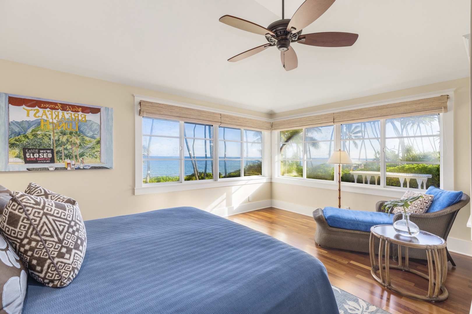 Honolulu Vacation Rentals, Kahala Beachside Estate - Third upstairs guest bedroom - Seastar Suite