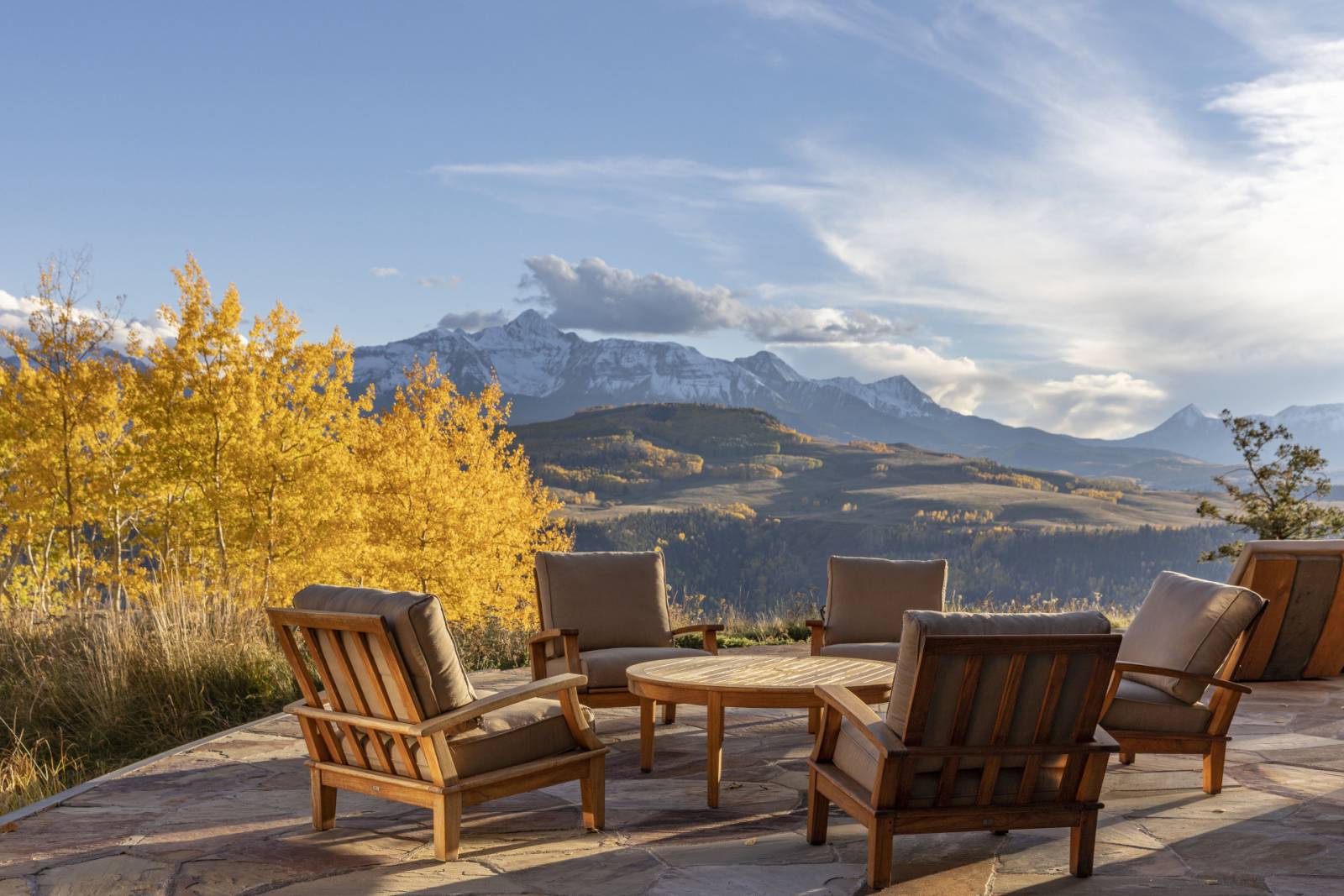 Telluride Vacation Rentals, PaGomo* - Provides a luxurious stay in Telluride, Colorado, for you, your family, a corporate retreat, intimate wedding or just the perfect escape for the nature enthusiast.