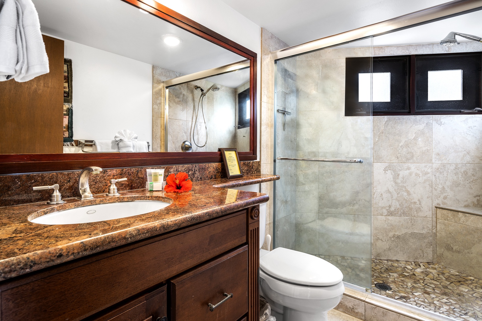 Kailua Kona Vacation Rentals, Kona's Shangri La - Second floor guest bathroom with tiled shower