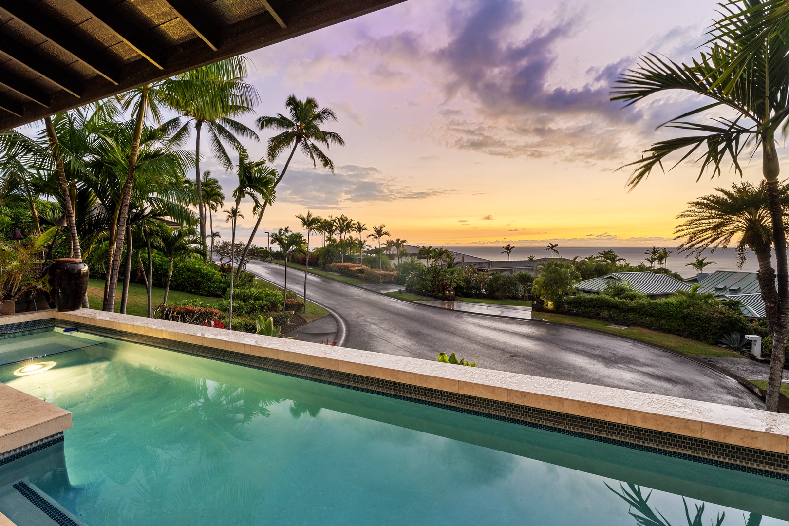 Kailua Kona Vacation Rentals, Ohana le'ale'a - Twilight hues paint the front of your serene island retreat.