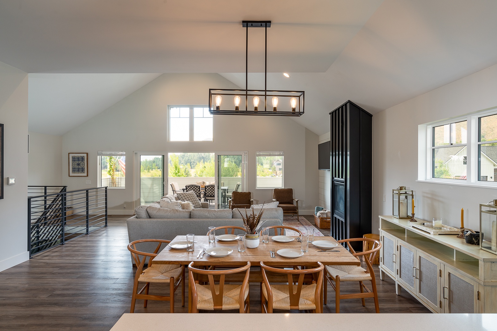 Hailey Vacation Rentals, Contemporary Red Feather Comfort - Just beyond the living room, you'll find the formal dining area