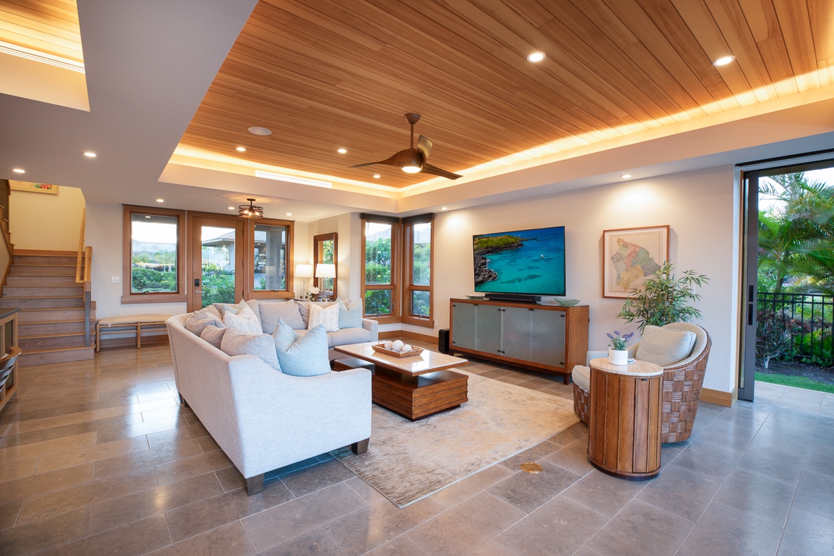Kamuela Vacation Rentals, Laule'a at the Mauna Lani Resort #11 - Warm ambiance greets you as you enter the living area