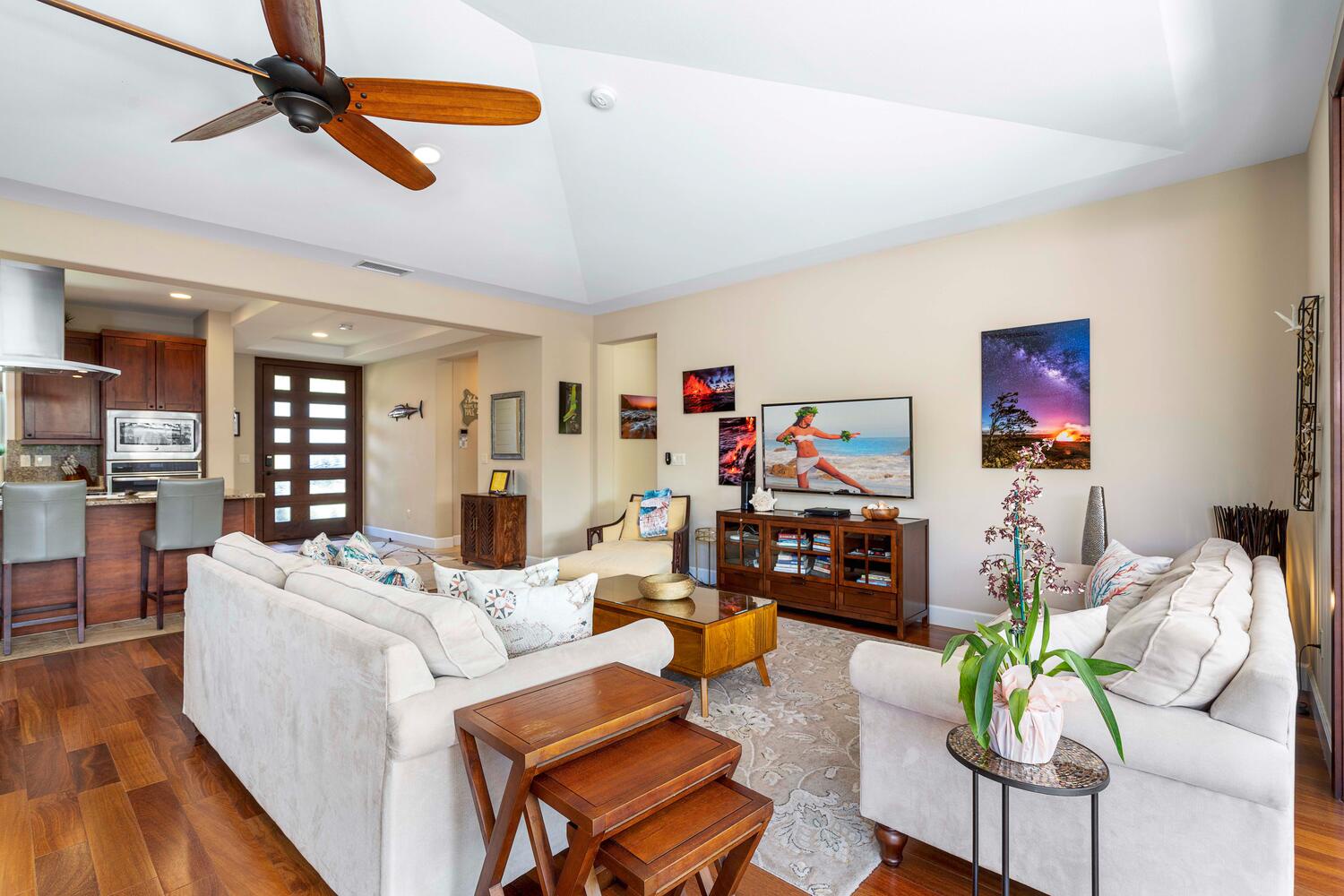 Kailua Kona Vacation Rentals, Holua Kai #32 - The home features elegant fixtures and sophisticated decor throughout.