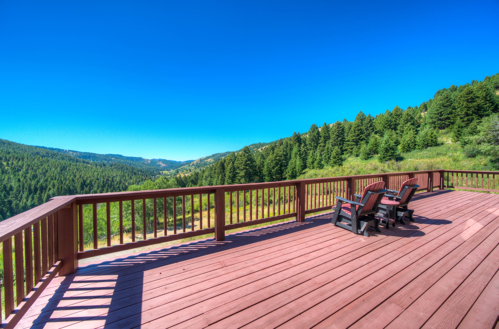 Bozeman Vacation Rentals, The Canyon Lookout - The perfect place for evening beverages
