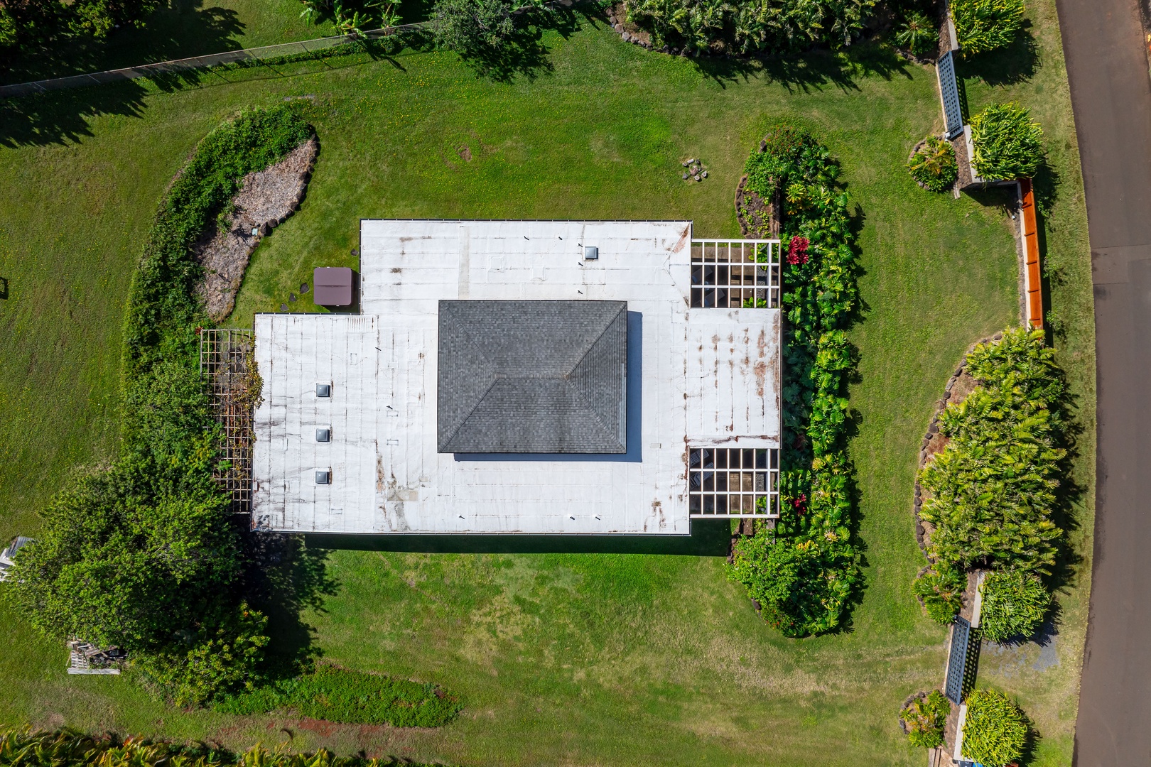 Haleiwa Vacation Rentals, Hale Mahina - See the full layout from above, showcasing the home’s private setting and spacious grounds.