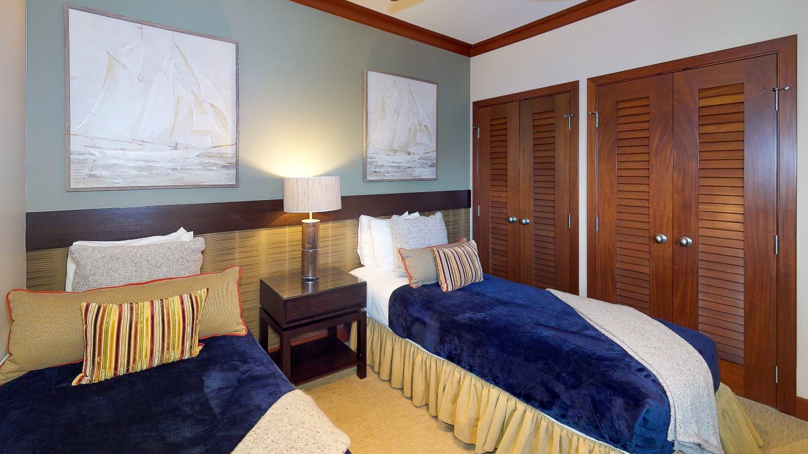 Kapolei Vacation Rentals, Ko Olina Beach Villas O1121 - The third guest bedroom with two twin beds.