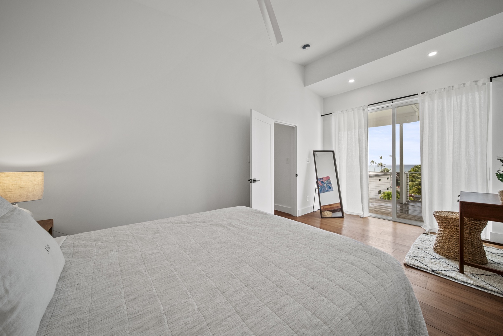 Haleiwa Vacation Rentals, Villa Bianca - Wake up to the views of Hawaii from your private lanai, a perfect way to start the day.