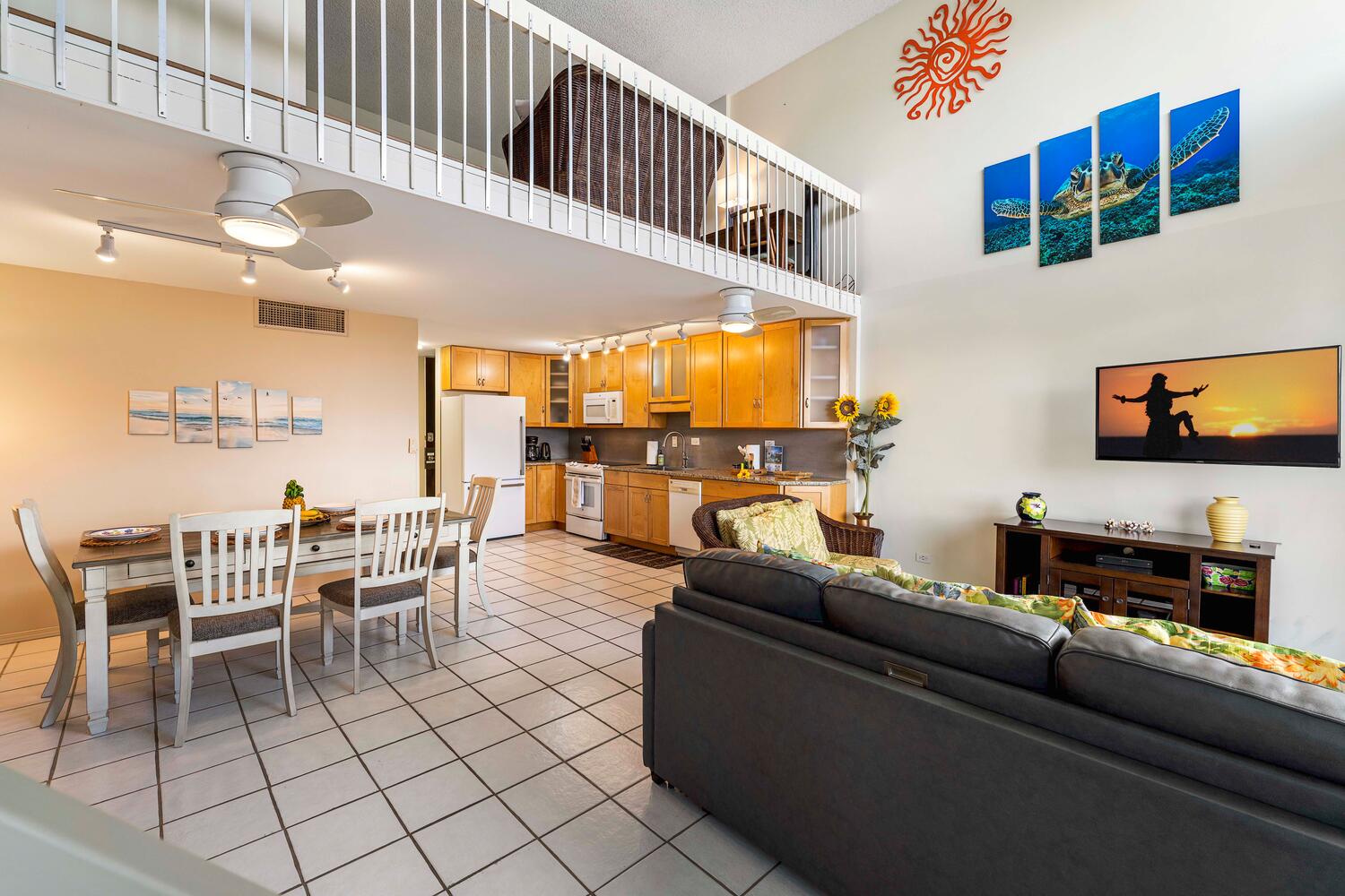Kailua Kona Vacation Rentals, Kona Alii 512 - Open concept-floorplan for easy flow and shared moments.