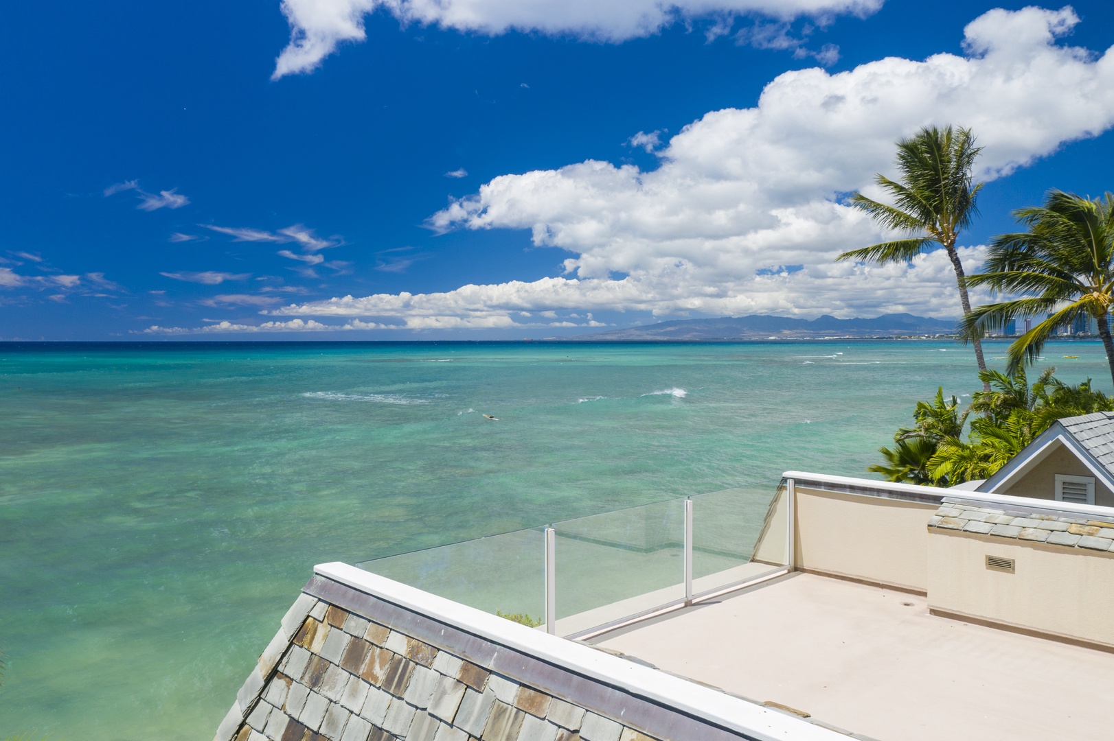 Honolulu Vacation Rentals, Diamond Head Surf House - Ocean views from the top of the home.