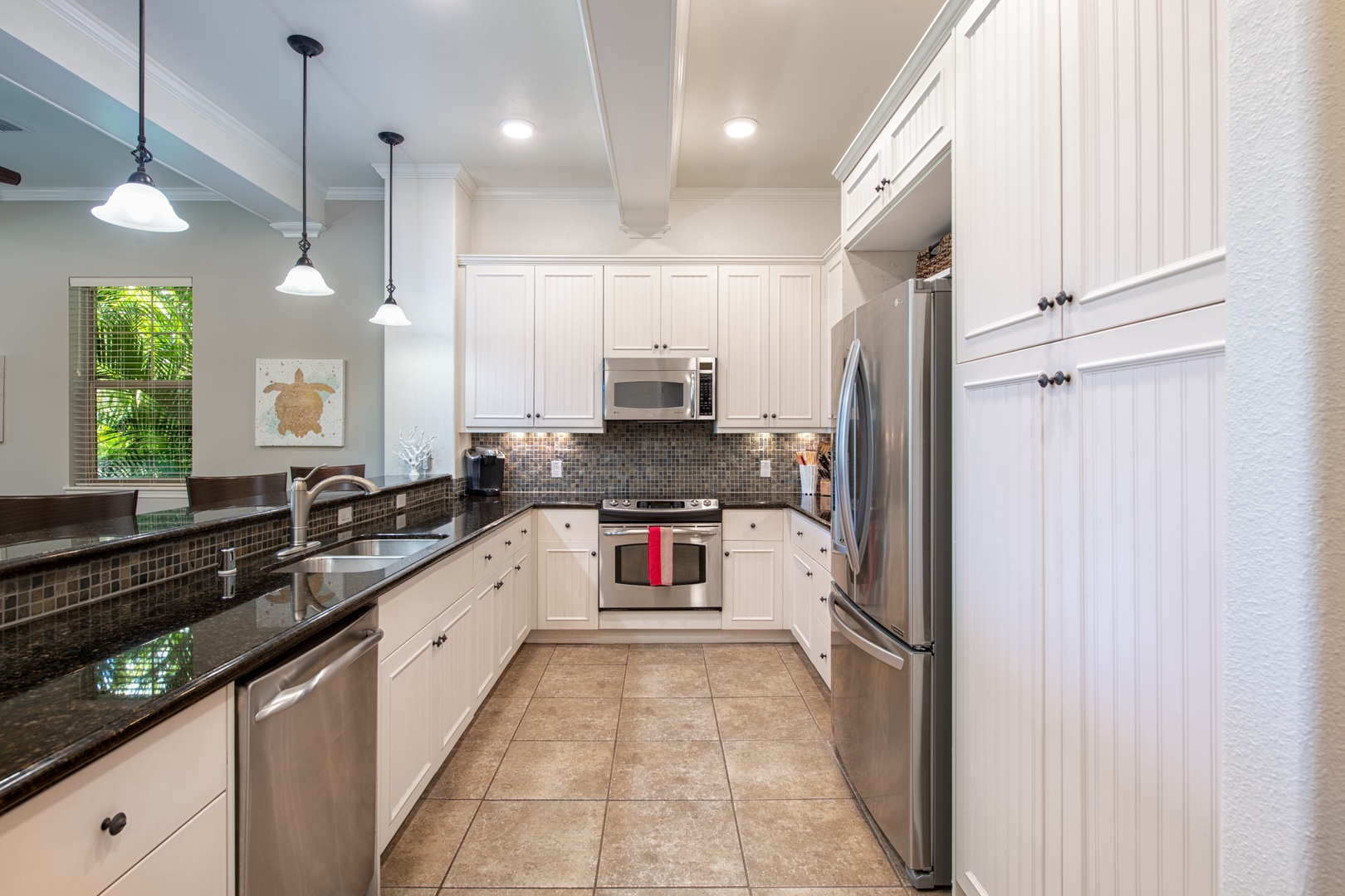 Kamuela Vacation Rentals, Palm View Villa - Spacious fridge to store your local fresh groceries