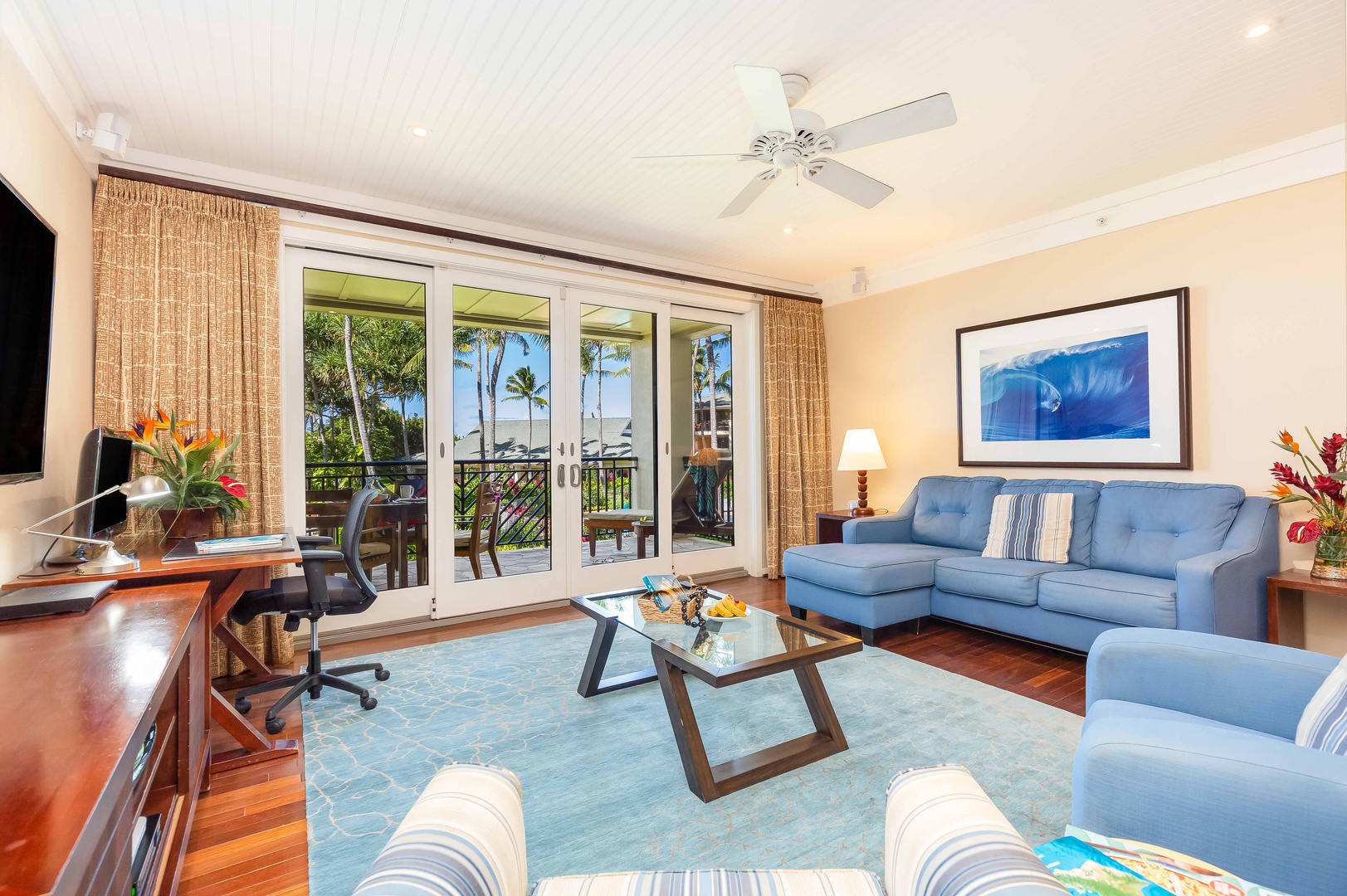 Kahuku Vacation Rentals, Turtle Bay Villas 206 - Bright living room