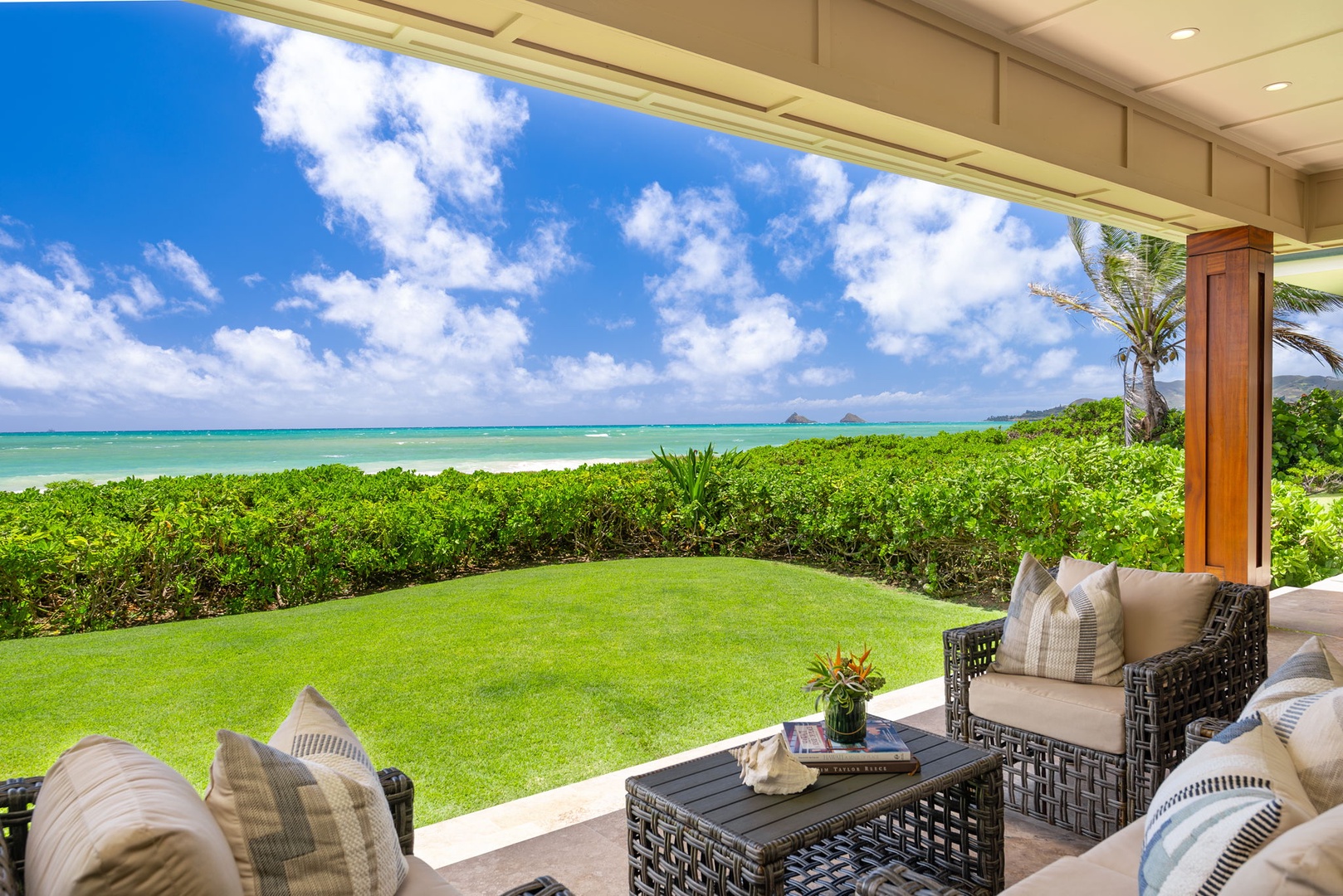 Kailua Vacation Rentals, Makalei - Enjoy the lush and ocean views from the lanai.