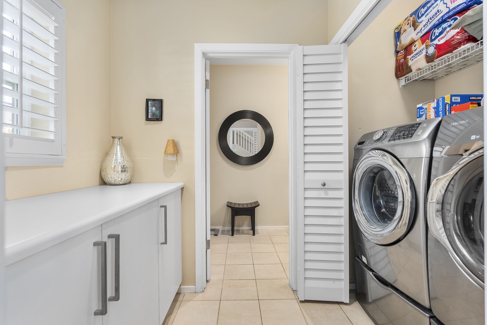 Kapolei Vacation Rentals, Coconut Plantation 1080-4 - In-unit laundry means beach towels get washed and you pack light going home.
