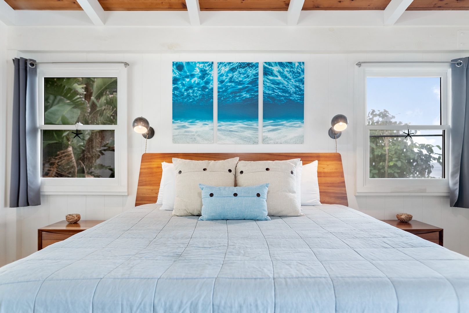 Haleiwa Vacation Rentals, Surfer's Paradise - Lay down and get a restful night's sleep in paradise