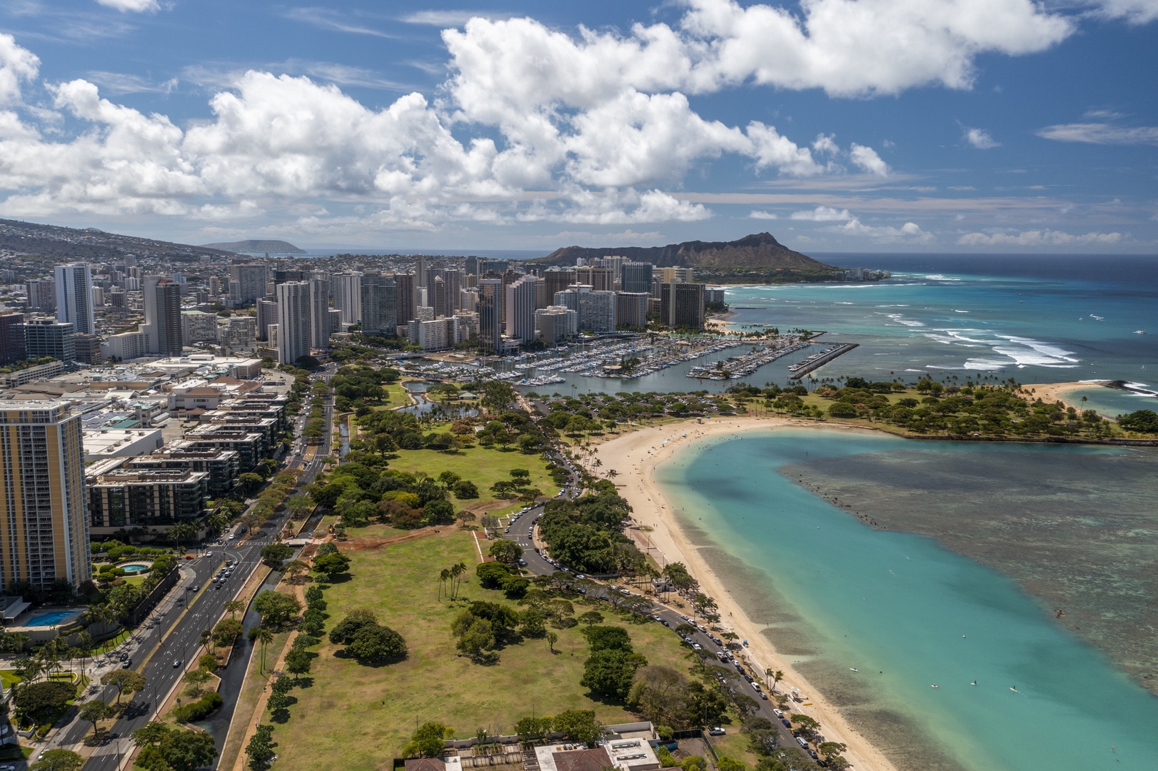 Honolulu Vacation Rentals, Park Lane Sky Resort - This condo offers a premier location to experience the best of Honolulu