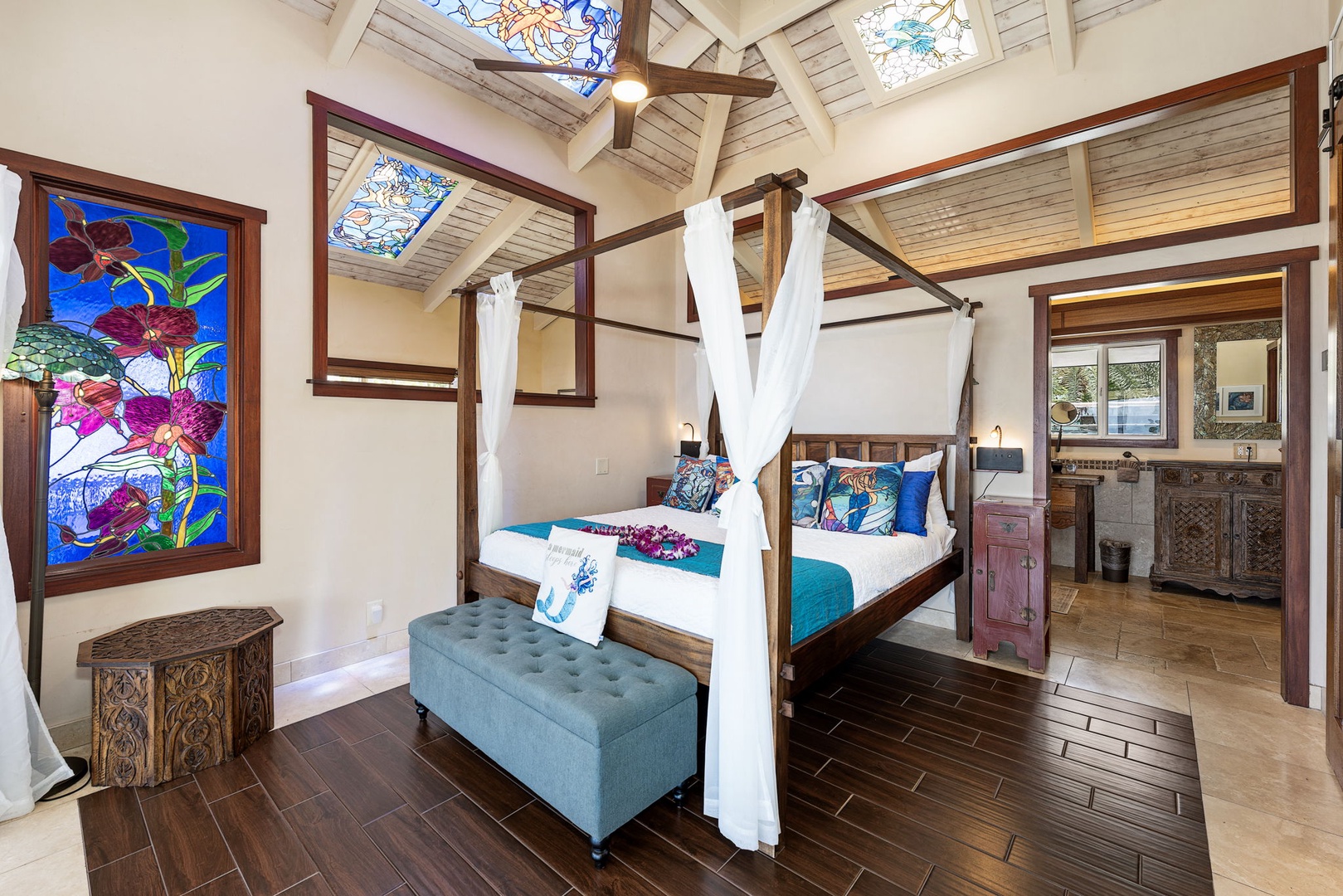 Kailua Kona Vacation Rentals, Mermaid Cove - Elegant island-inspired décor in the primary suite—soothing tones and natural light throughout.