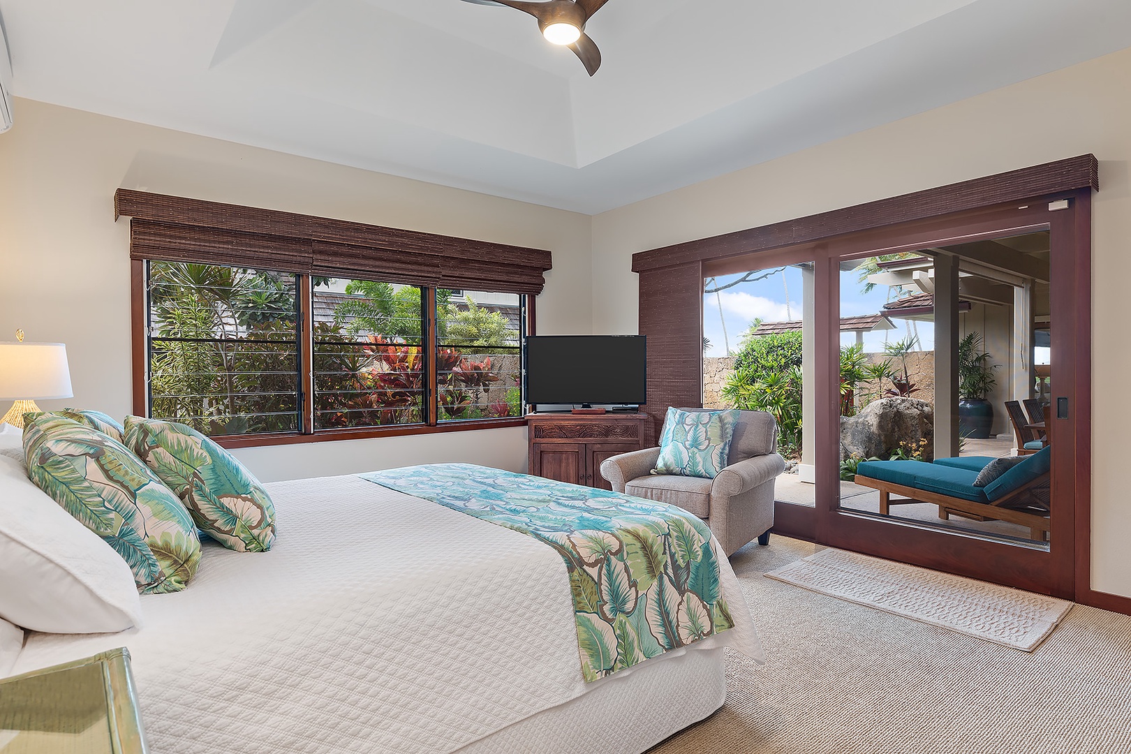 Kailua Vacation Rentals, Kailua Shores Estate 5 Bedroom - Beach House - Bedroom