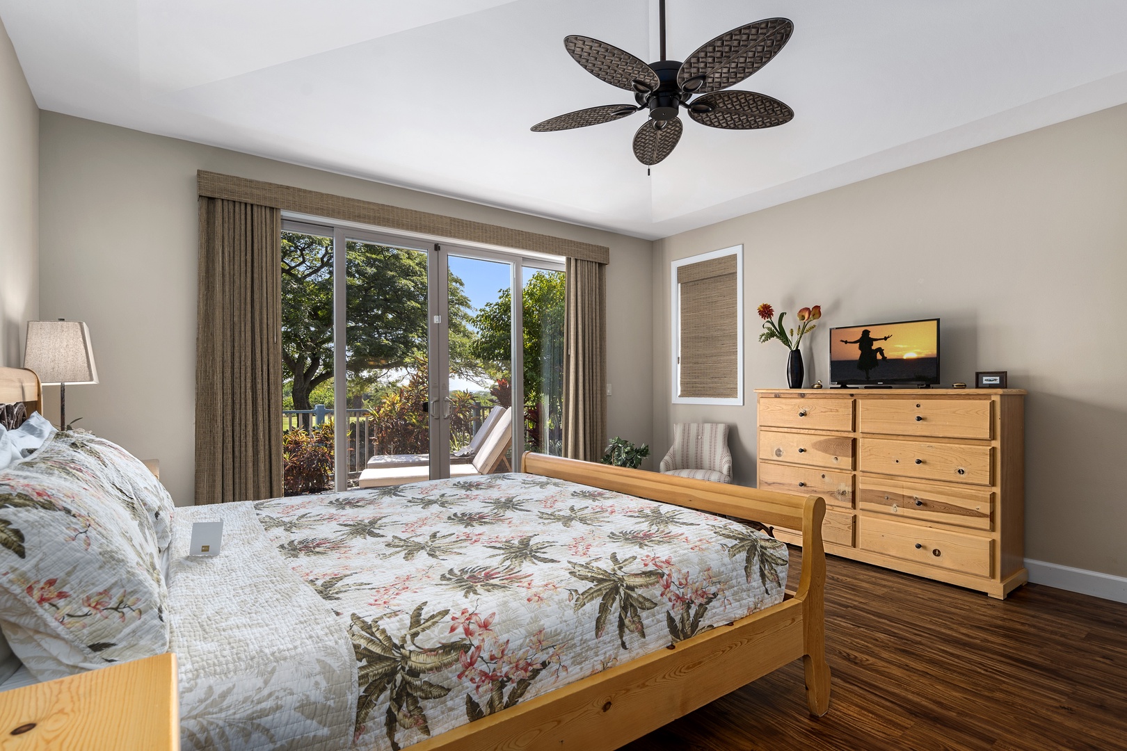 Kailua Kona Vacation Rentals, Kona Blue Vacations Holua Kai - Rest easy in the serene primary suite at Kona Blue Vacations Holua Kai, complete with a king-size bed.