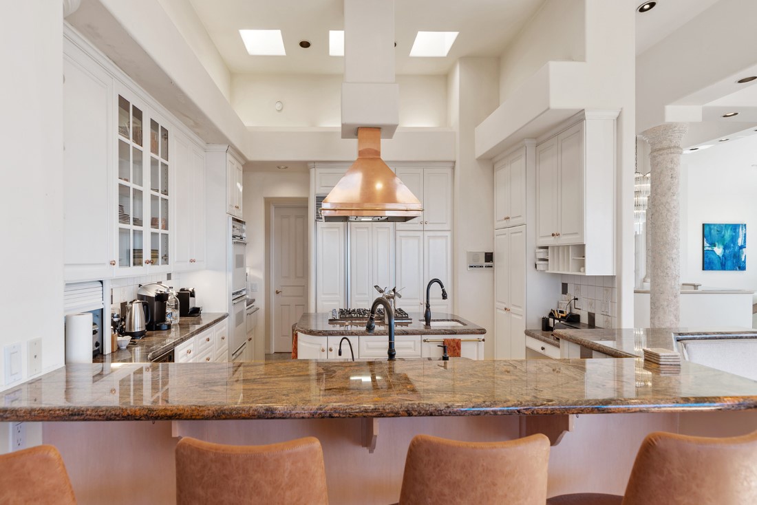 La Jolla Vacation Rentals, Sunset Villa I - Breakfast bar