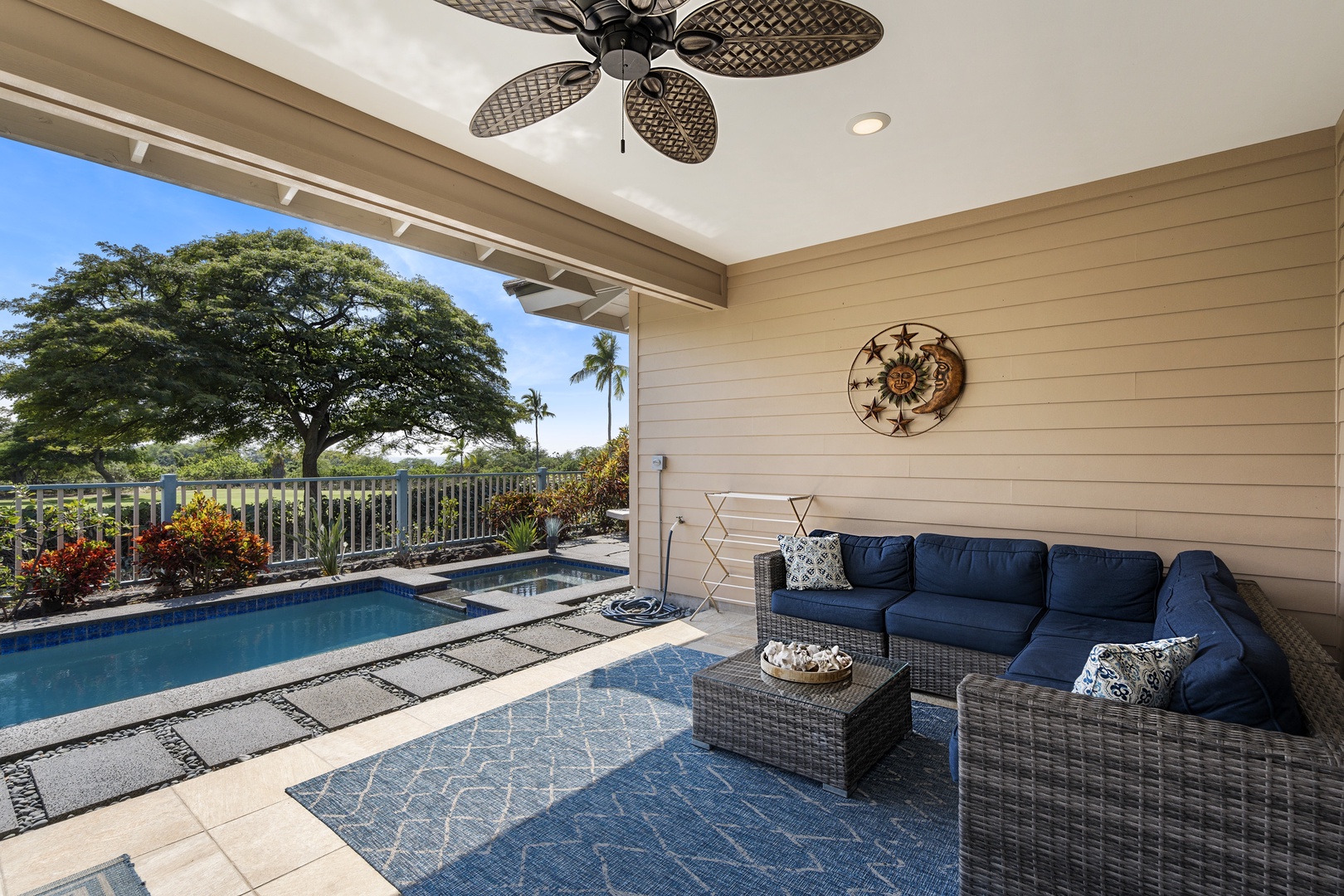 Kailua Kona Vacation Rentals, Kona Blue Vacations Holua Kai - Start your morning or end the day on the lanai at Kona Blue Vacations Holua Kai, breezy and beautifully styled.