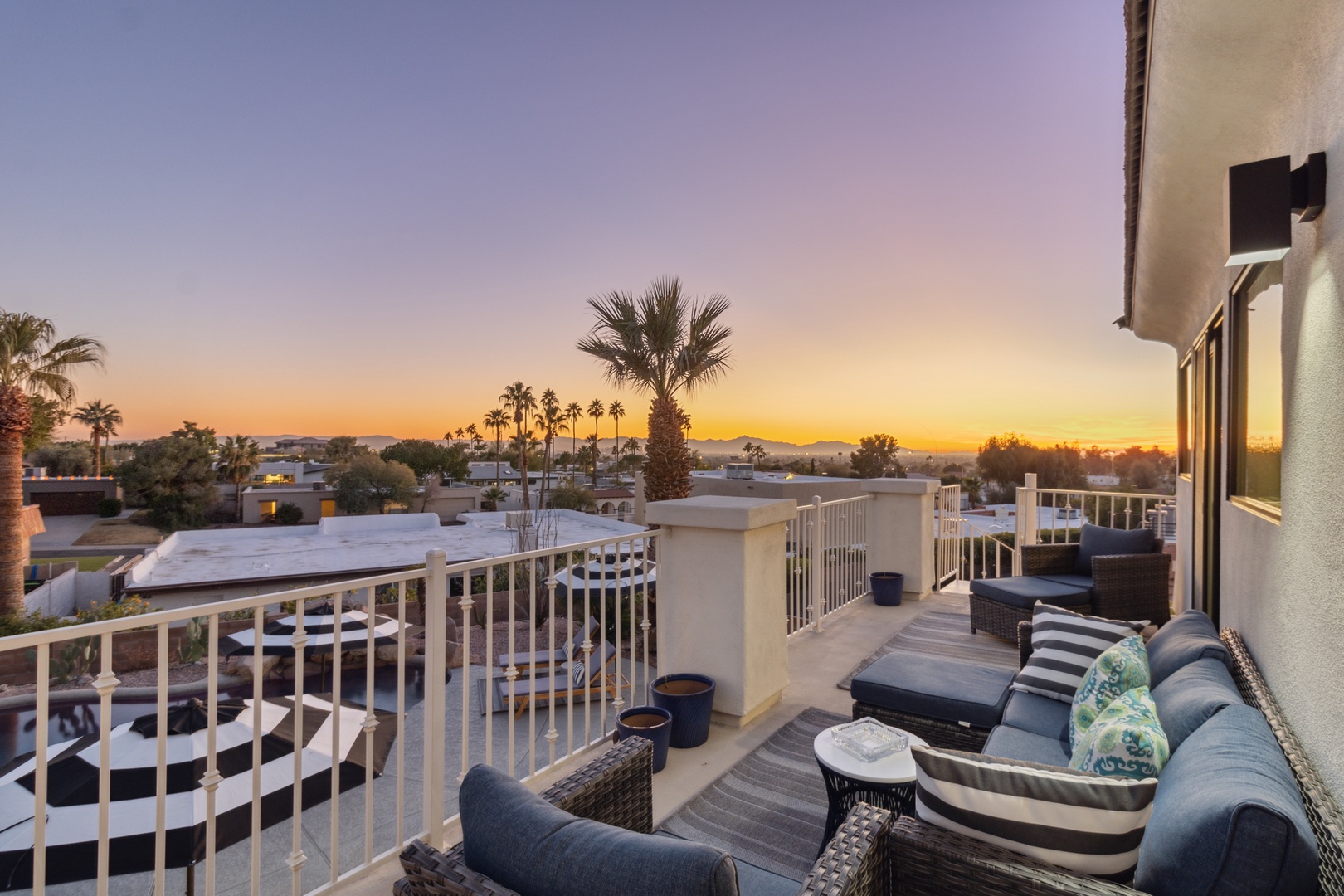 Phoenix Vacation Rentals, Majestic Mountain Views at Piestewa Peak Paradise - Stunning sunsets from the patio