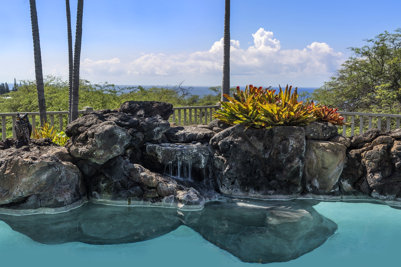 Kailua Kona Vacation Rentals, Malulani Retreat - Water Feature