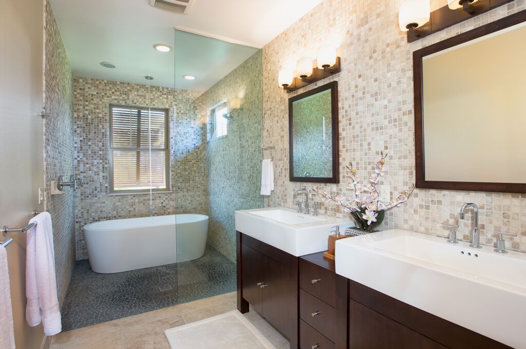 Kamuela Vacation Rentals, Mauna Lani KaMilo Home (424) - En suite primary bathroom.