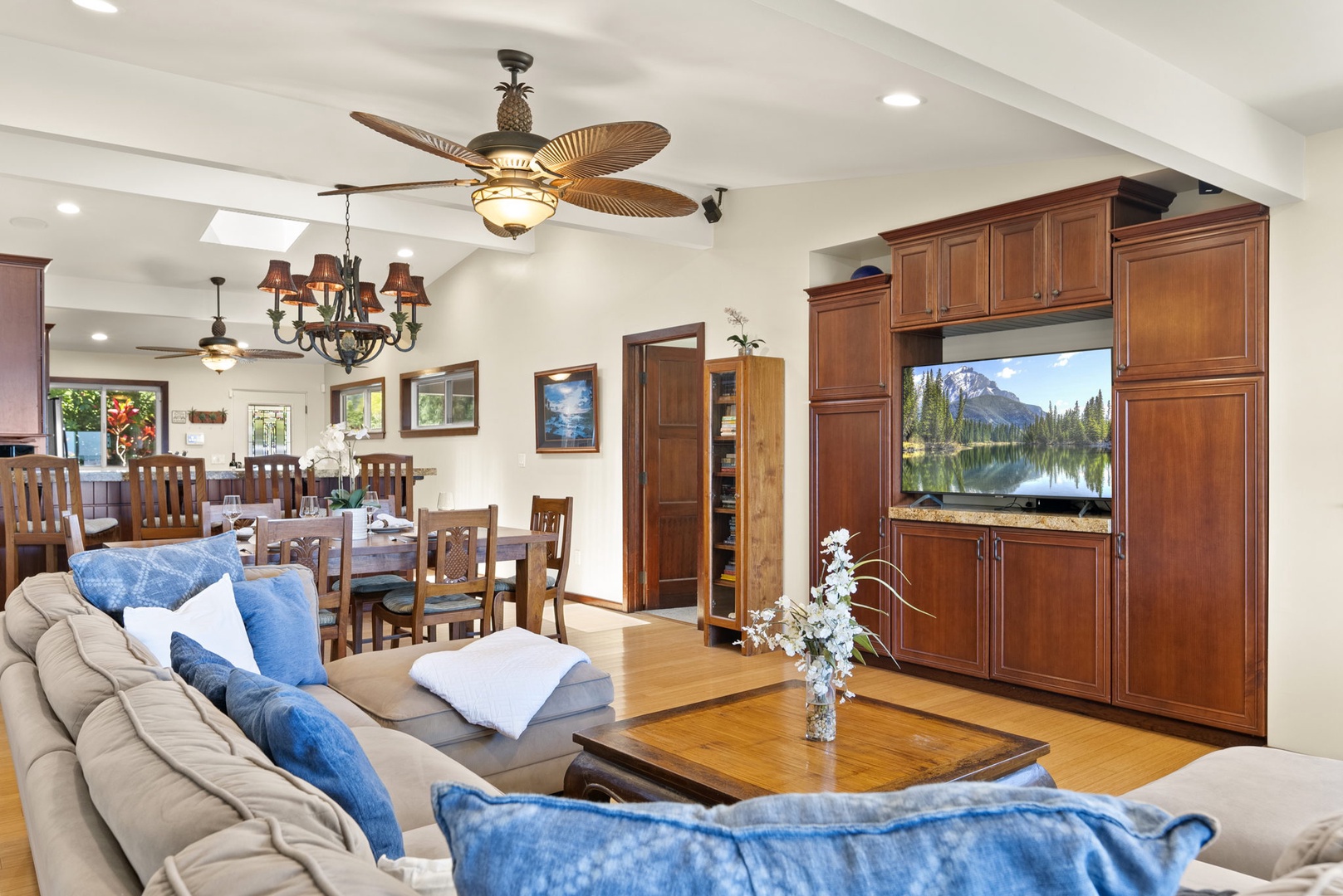 Waialua Vacation Rentals, Hale Oka Nunu - There's a flat screen TV for a movie night or to catch up on your favorite TV shows