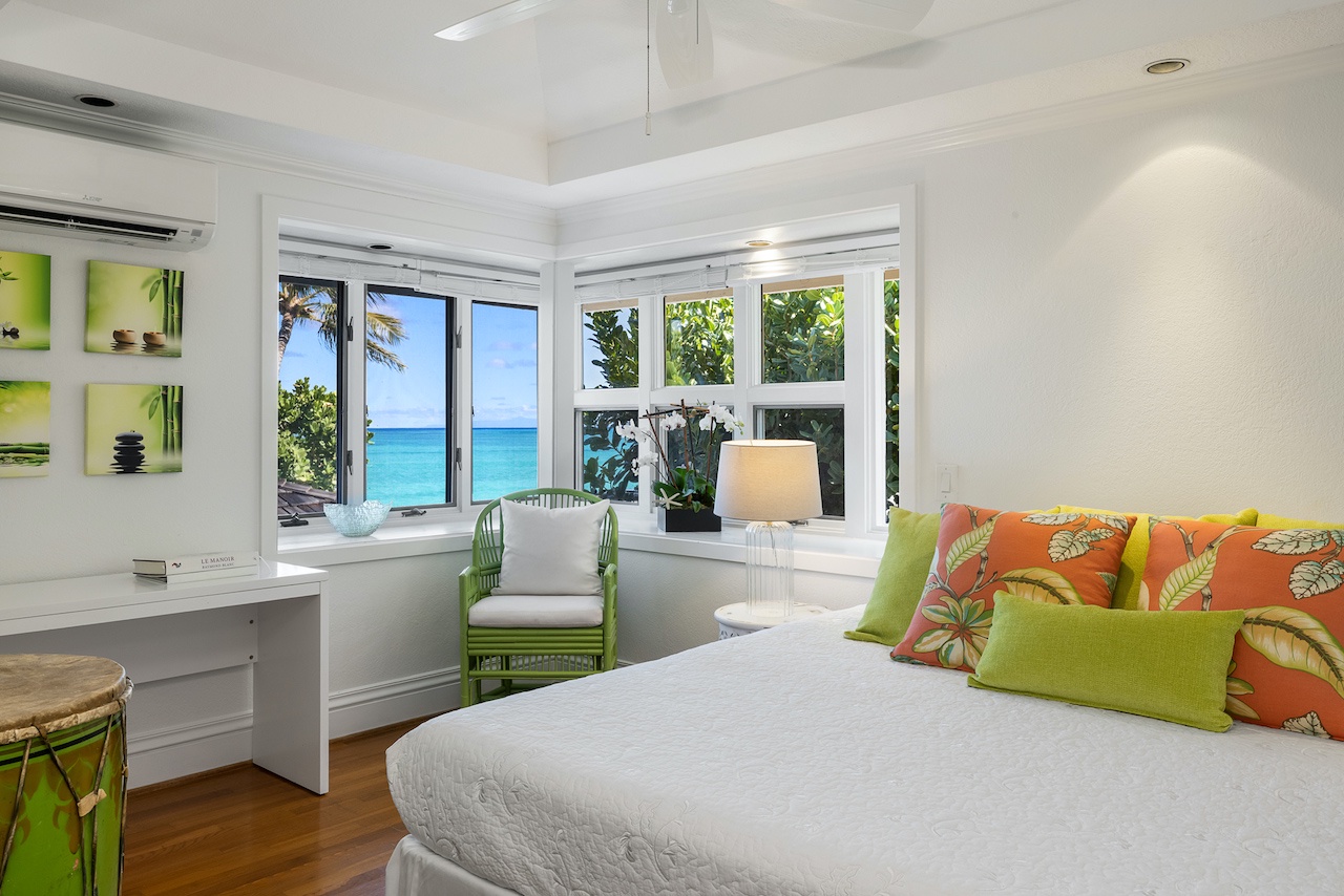 Kailua Vacation Rentals, Lanikai Seashore - The fourth guest bedroom is also upstairs and has a king bed and ocean views