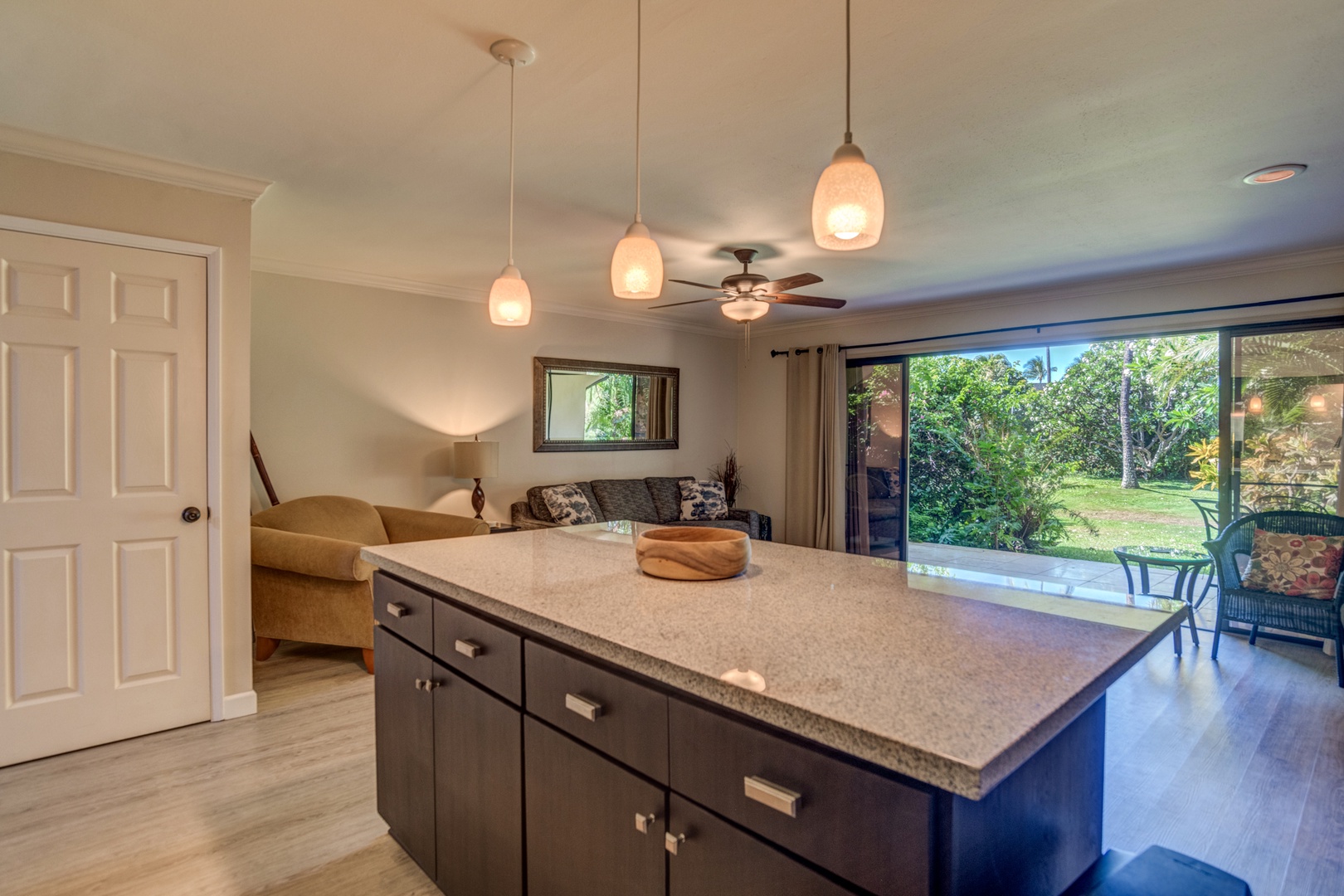 Kihei Vacation Rentals, Koa Resort 1B - Large center island provides plenty of prep space and additional seating for casual dining.