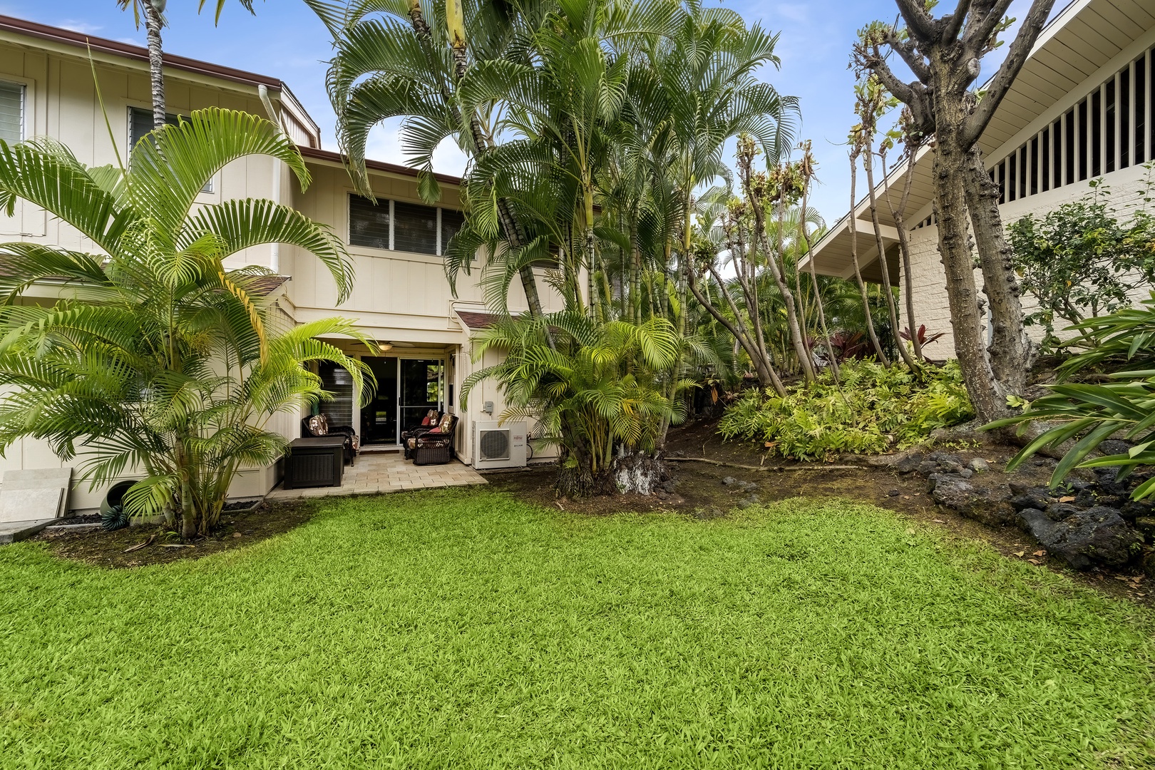 Keauhou Kona Surf & Racquet 48