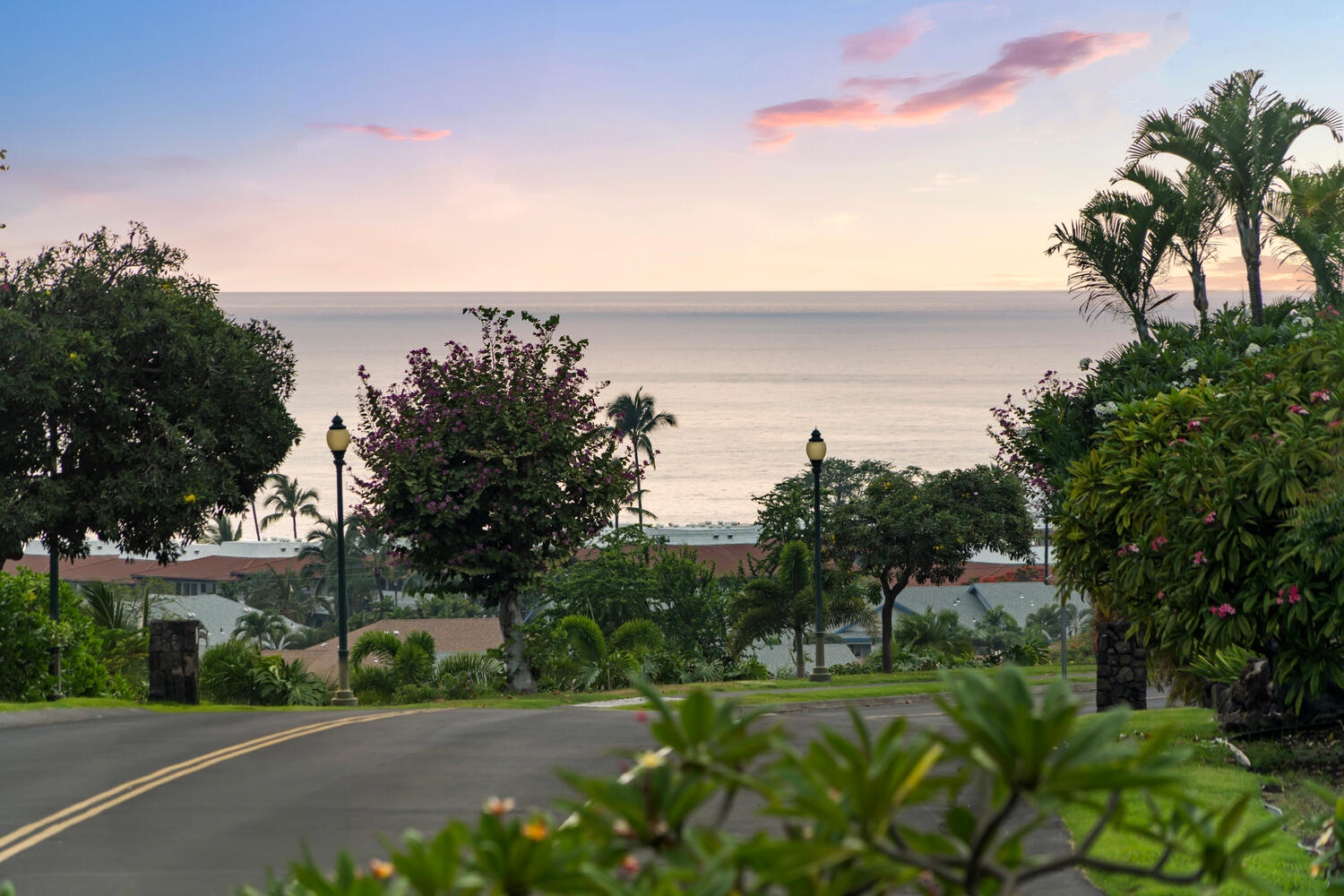 Kailua Kona Vacation Rentals, Kahakai Estates Hale - Unforgettable sunsets over the ocean to end each day in paradise.