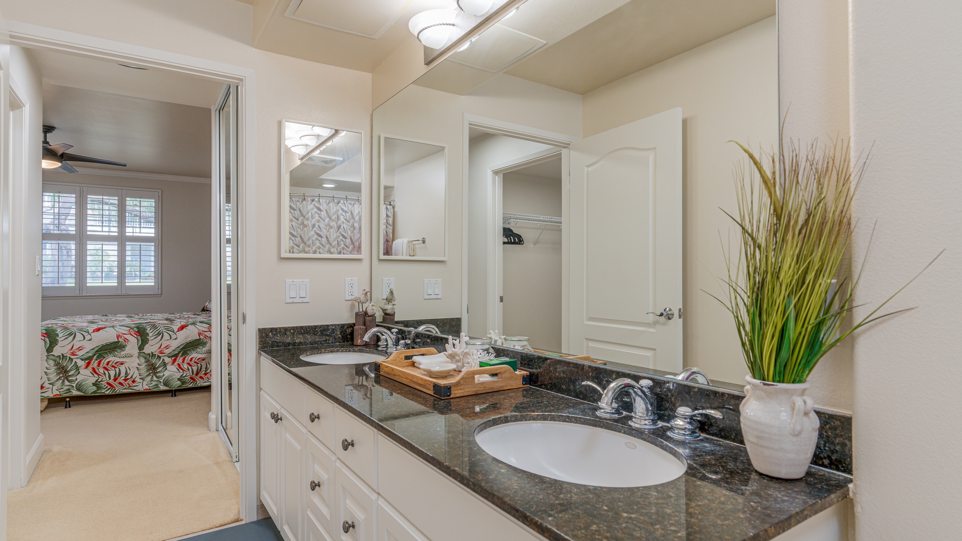 Kapolei Vacation Rentals, Ko Olina Kai 1027A - The spacious primary guest bathroom.