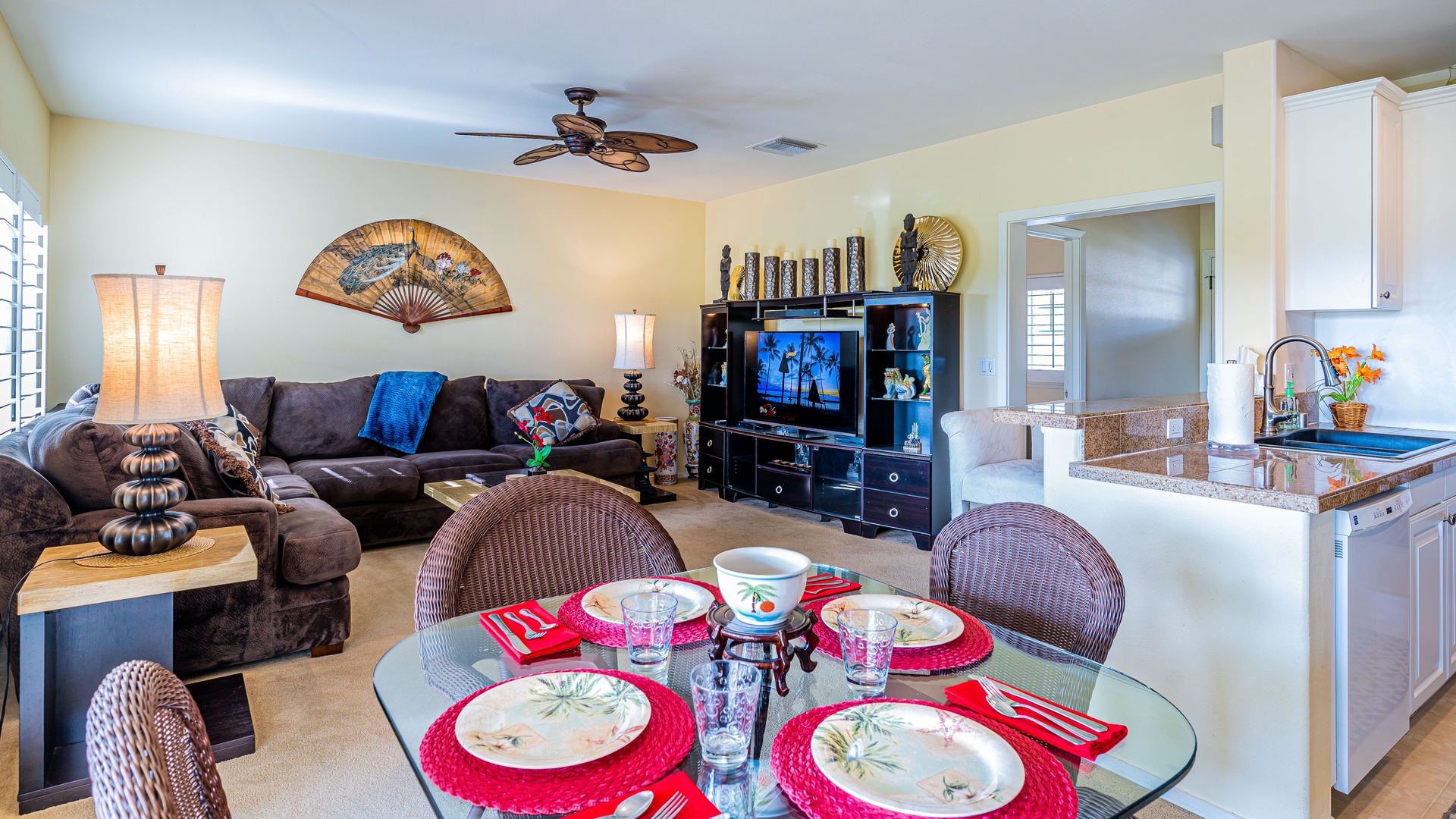 Kapolei Vacation Rentals, Coconut Plantation 1086-4 - Dine in elegance on your vacation.