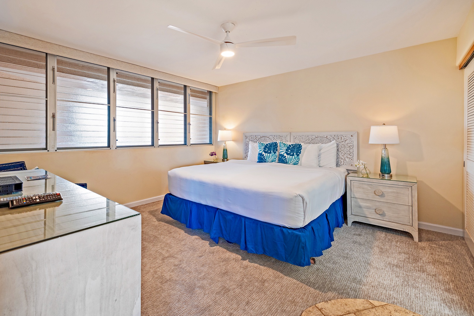 Lahaina Vacation Rentals, Royal Kahana 610 - The guest bedroom at Royal Kahana 610 offers a spacious king-sized bed and plenty of natural light for a relaxing stay.