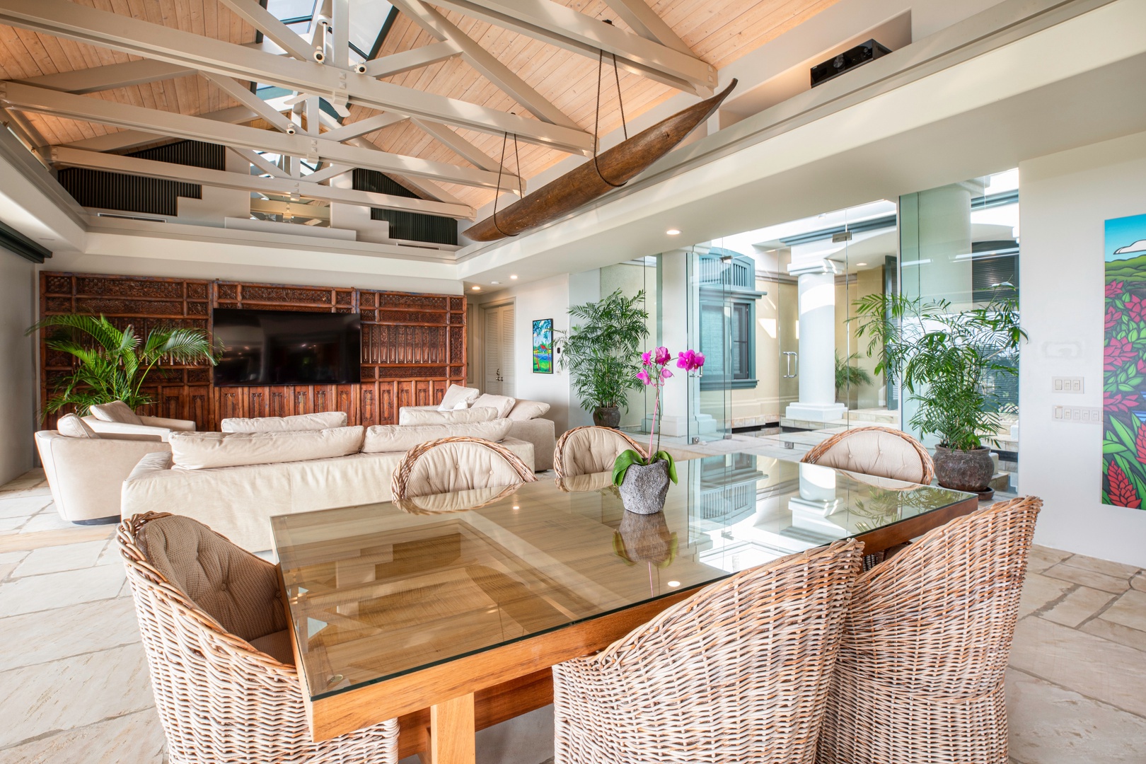 Kamuela Vacation Rentals, Canoe House at Champion Ridge - Elegant indoor dining space flows effortlessly into the great room — perfect for entertaining or relaxing with friends.