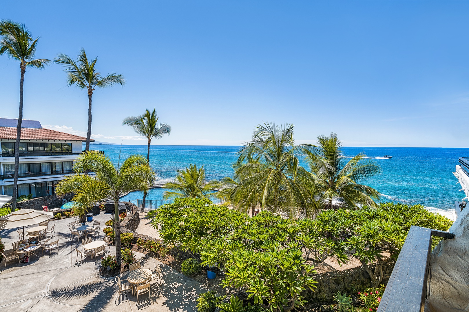 Kailua Kona Vacation Rentals, Casa De Emdeko 336 - Lanai zoomed view!