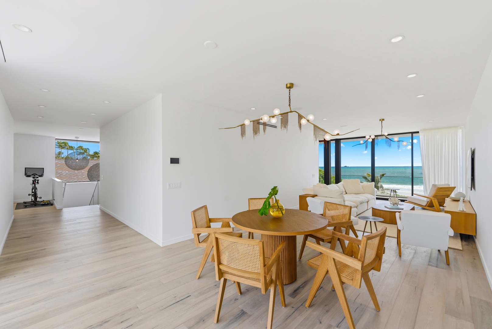 Kailua Vacation Rentals, Kailua Beach Escape - Gather, dine, and relax in an open-concept space designed around the ocean views.