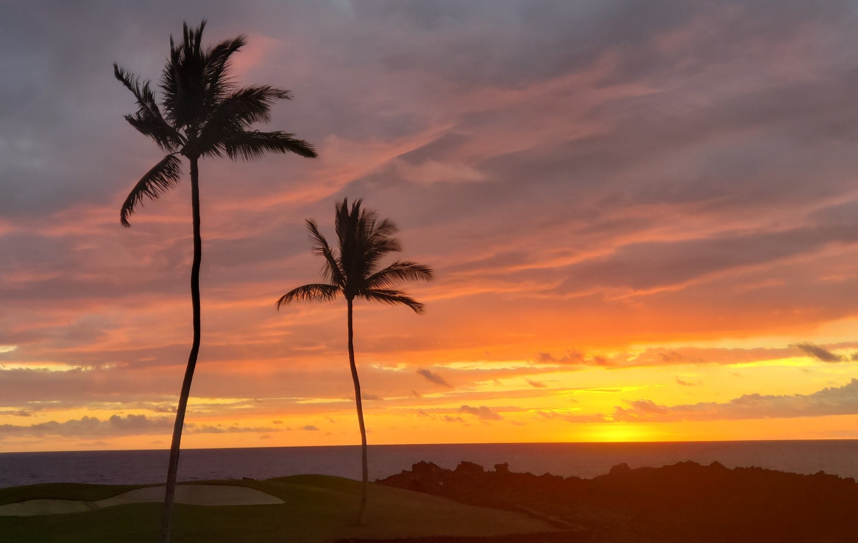 Kamuela Vacation Rentals, Mauna Lani Point E105 - That final view of the painted sky as you head into evening.