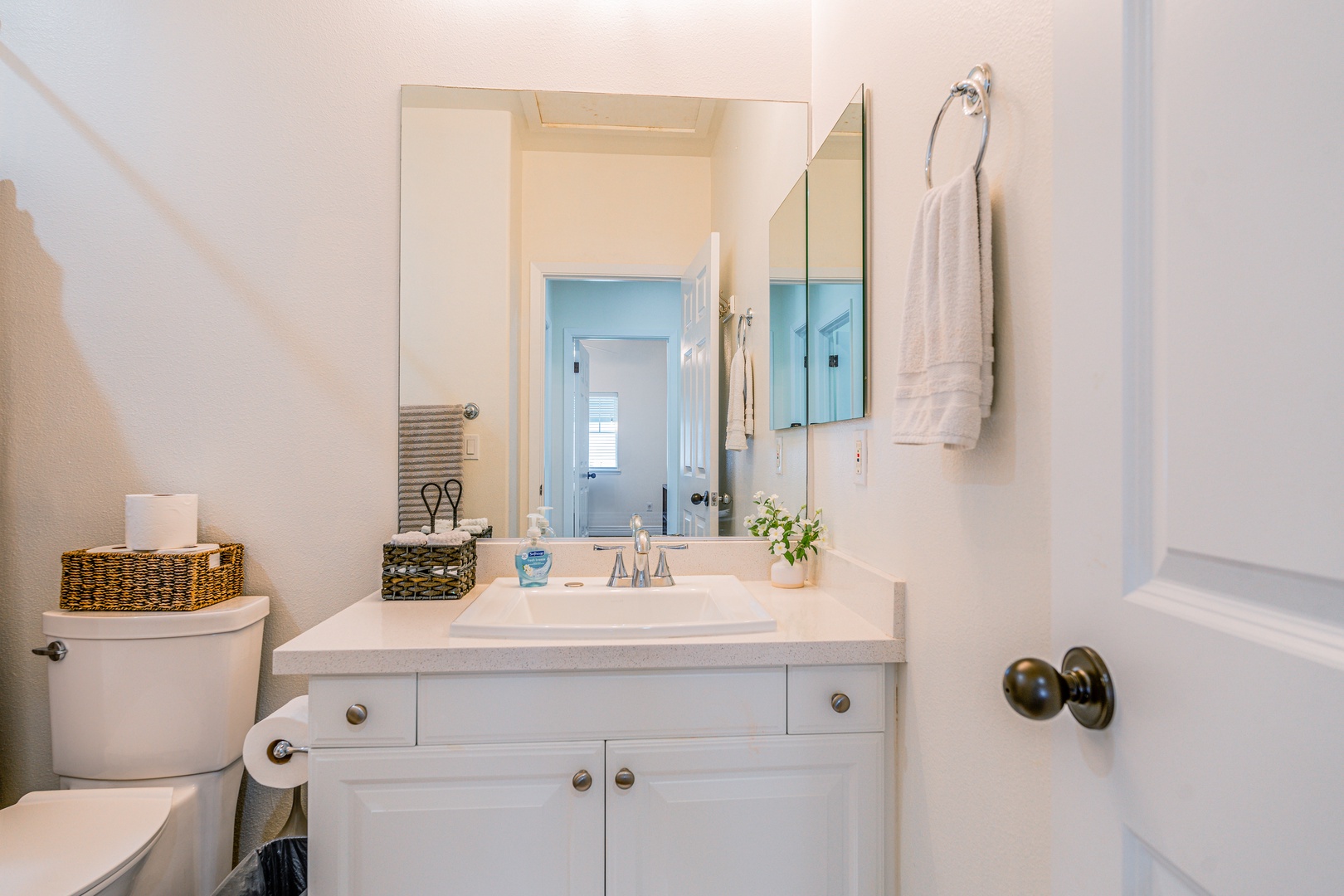 Kapolei Vacation Rentals, Coconut Plantation 1078-1 - The powder room with a single sink.