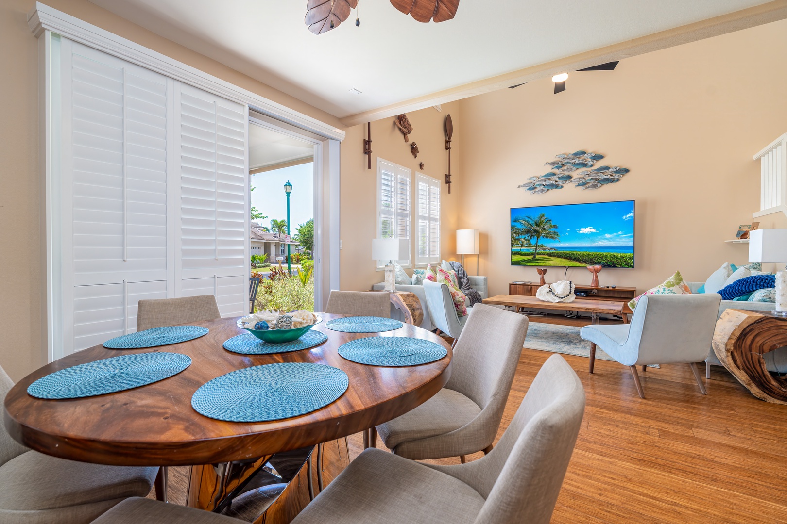 Kapolei Vacation Rentals, Ko Olina Kai 1081C - Enjoy dinner and your favorite show.